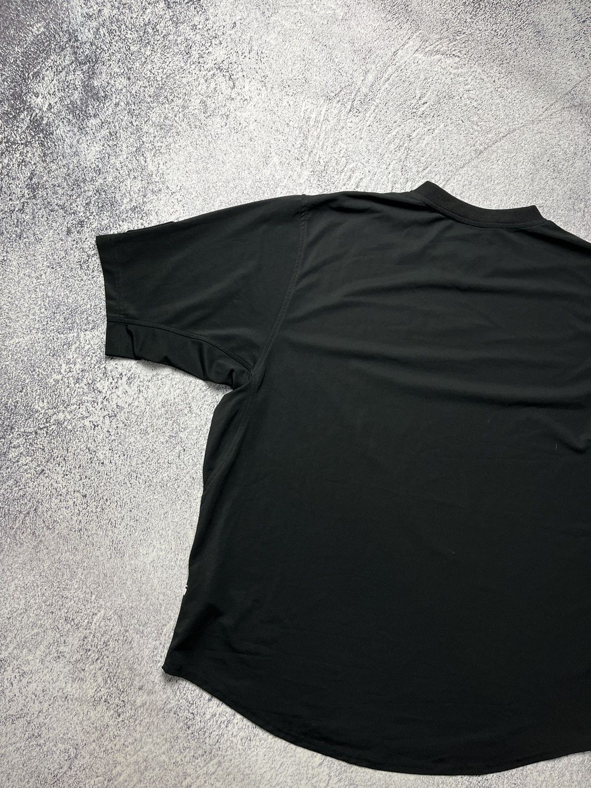 Nike Mens Vintage Nike T-Shirt centre swoosh Rare Size US XL / EU 56 / 4 - 19 Thumbnail
