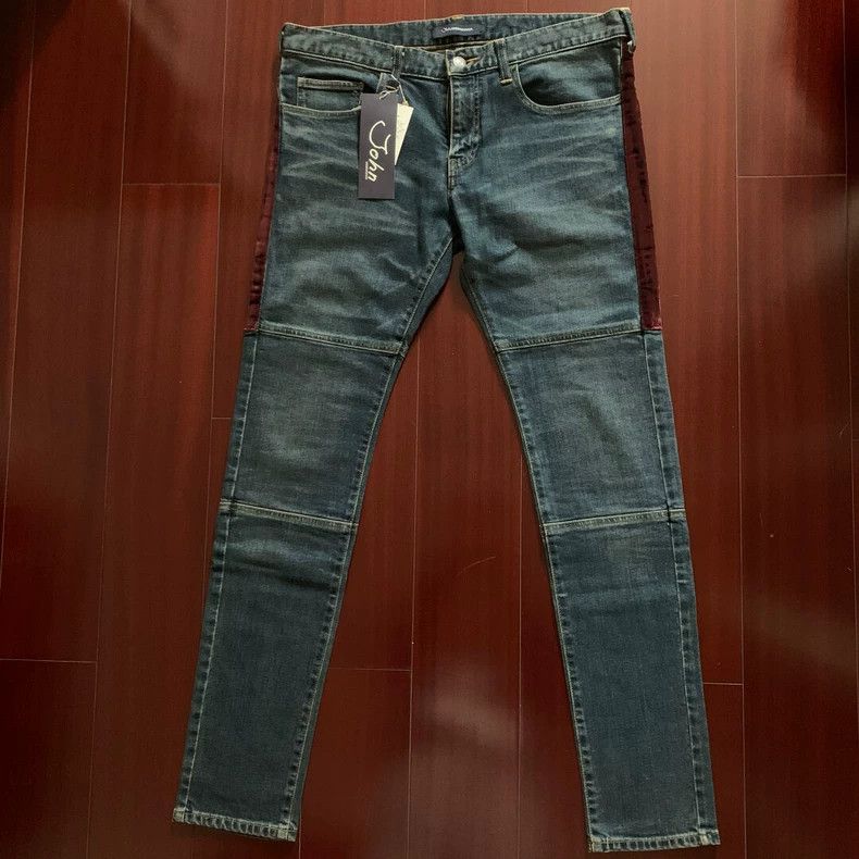 Undercover UNDERCOVER size 4 Slightly elastic with thin legs jeans 25 Size US 30 / EU 46 - 1 Thumbnail