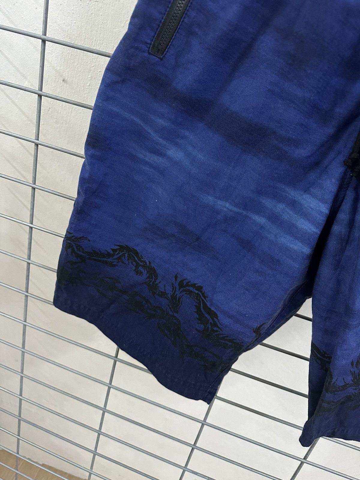 Airwalk Rare Beautiful Vintage Airwalk Dragon Sukajan Style Shorts Size US 32 / EU 48 - 6 Thumbnail