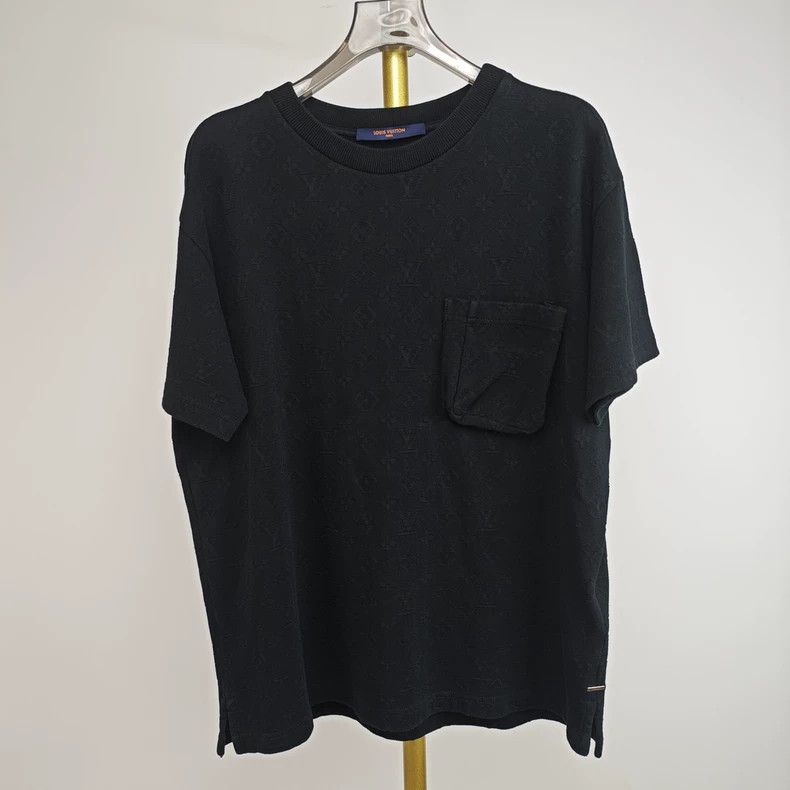 Louis Vuitton LV Monogram Black Short Sleeve Tee - dmc Size US S / EU 44-46 / 1 - 1 Thumbnail
