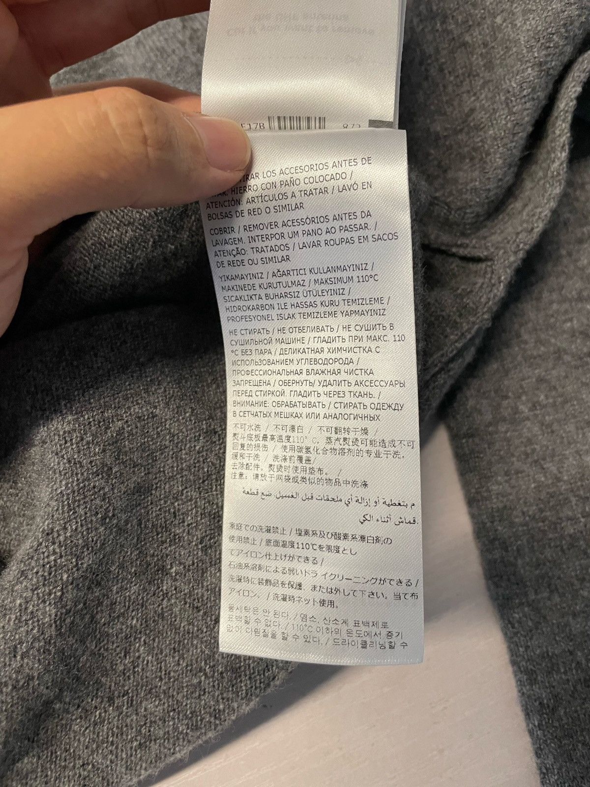 Maison Margiela Maison Margiela Grey Wool Blend Sweater Size US XL / EU 56 / 4 - 17 Thumbnail