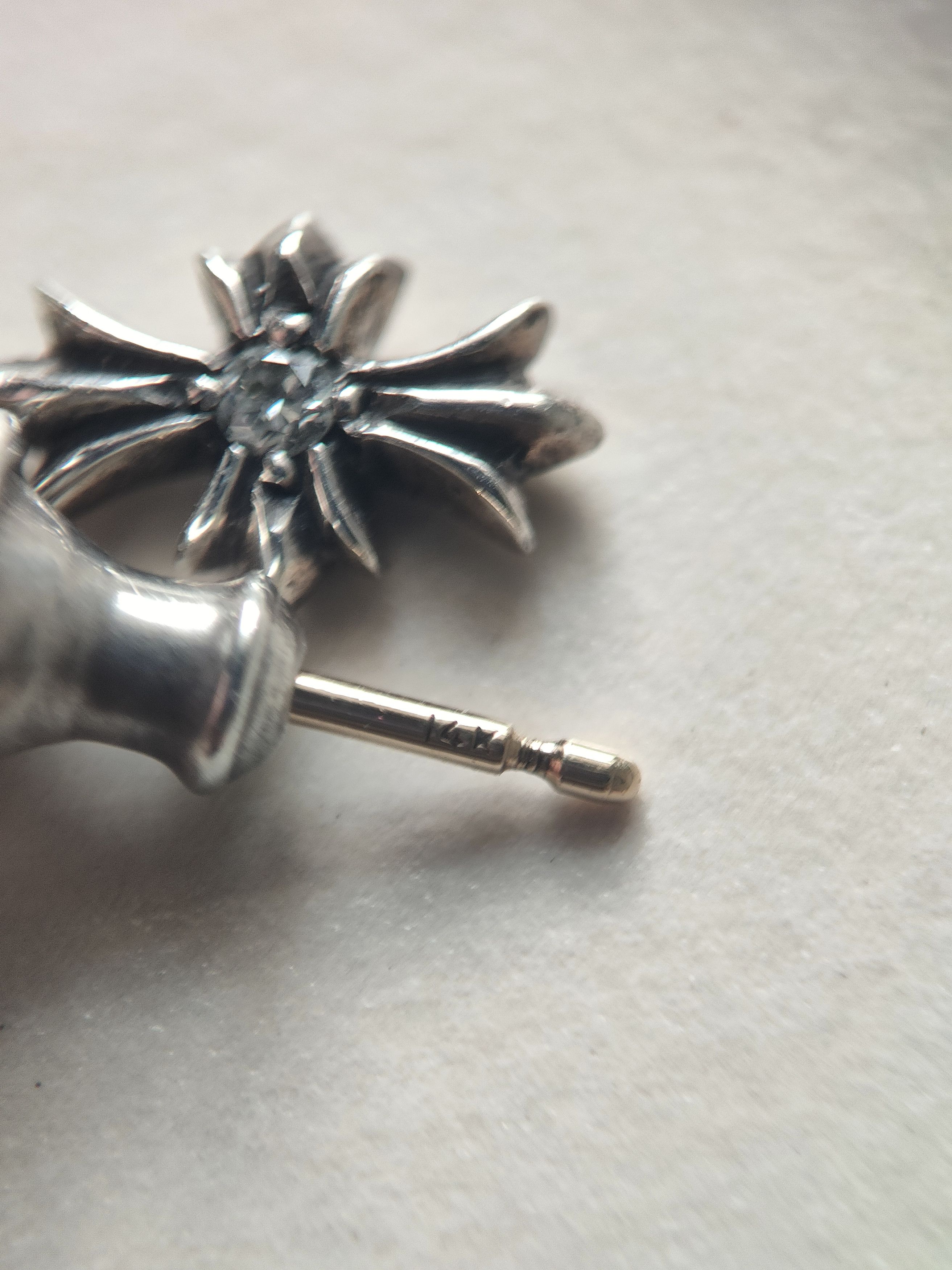 Chrome Hearts Chrome Hearts Silver Diamond Tiny E Cross Earring Stud Size ONE SIZE - 6 Thumbnail