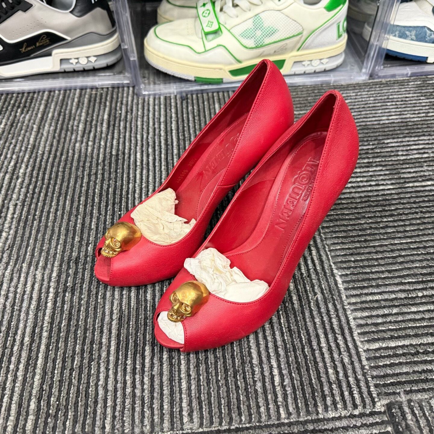 Alexander McQueen Lowtop Sneakers us_6 Women Size US 6 / IT 36 - 1 Thumbnail