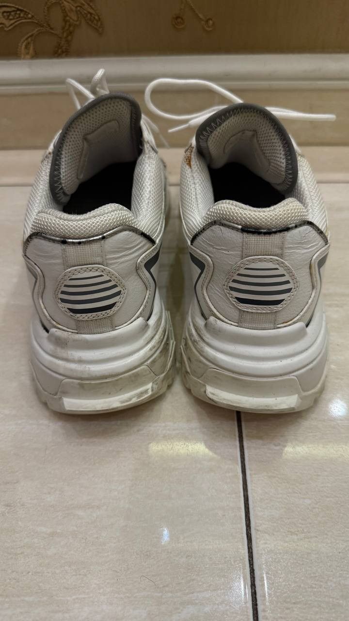 Valentino Valentino White Leather And Fabric Climbers Sneakers Size 39 Size US 8 / IT 38 - 6 Thumbnail