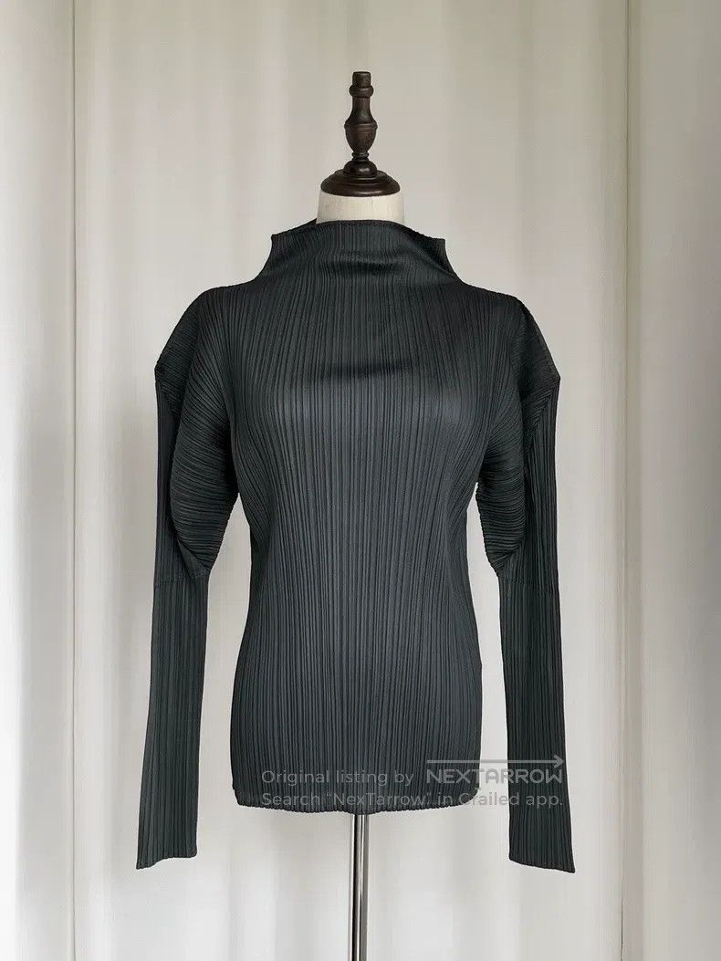 Issey Miyake Issey Miyake Dark Gray Ruffled Long Sleeve Top Size L / US 10 / IT 46 - 1 Thumbnail