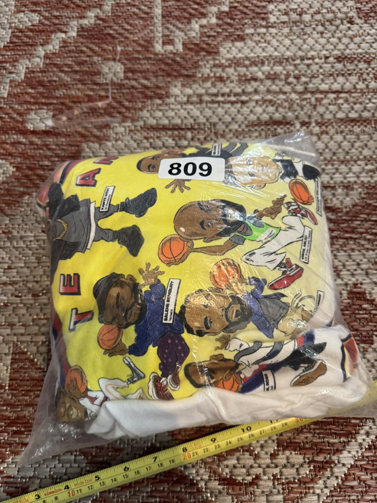 Market Chinatown Market Yeezy Alumni Hoodie Sz Meduim Rare Kayne Size US M / EU 48-50 / 2 - 5 Thumbnail
