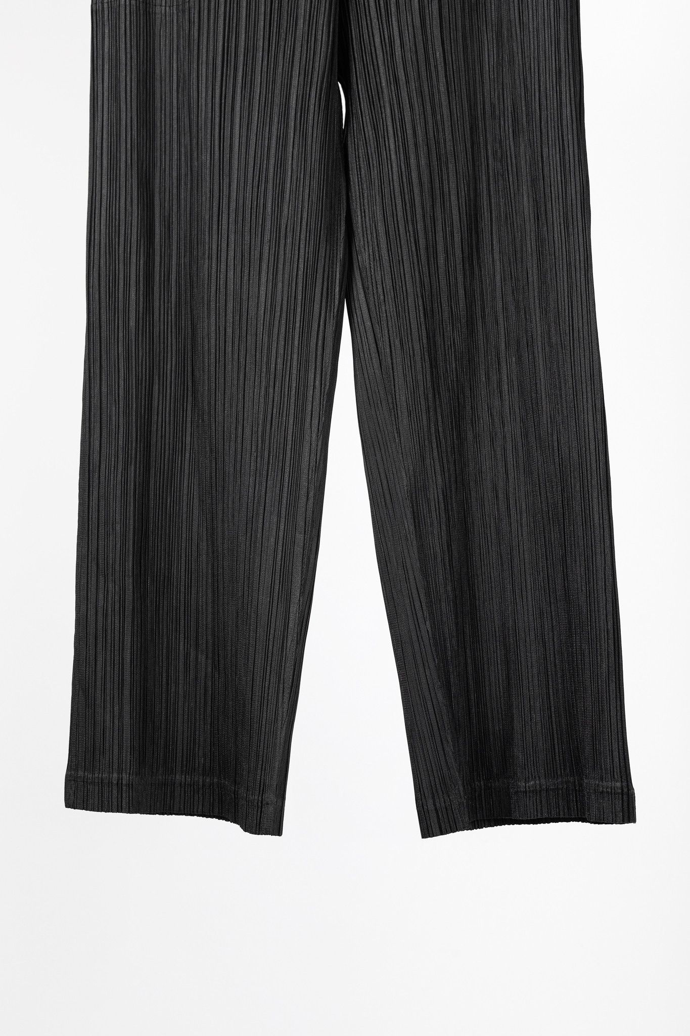 Pleats Please Issey Miyake Pleats Please Issey Miyake Black Straight-Leg Cropped Pants Size 24" / US 00 / IT 34 - 5 Thumbnail