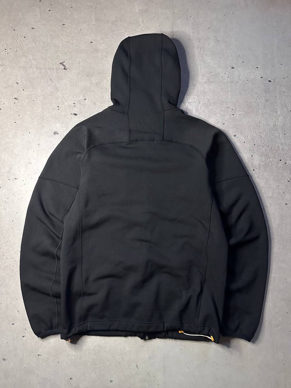 Mountain Hardwear Mountain Hardwear Men’s Hooded Fleece Jacket Black Size M Size US M / EU 48-50 / 2 - 7 Thumbnail