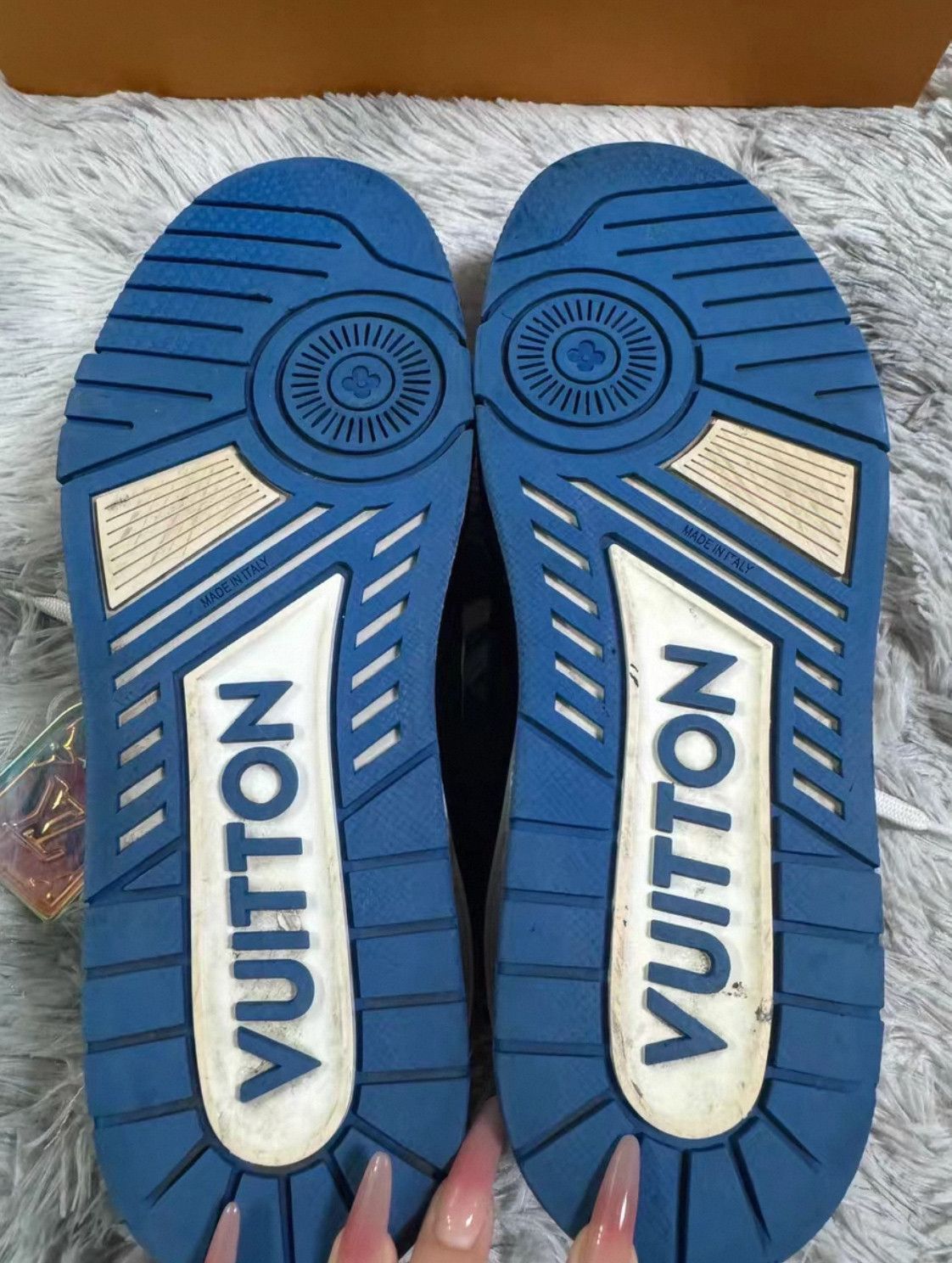 Louis Vuitton Louis Vuitton Black and blue Trainer low-cut fashion board Size US 7.5 / EU 40-41 - 7 Thumbnail