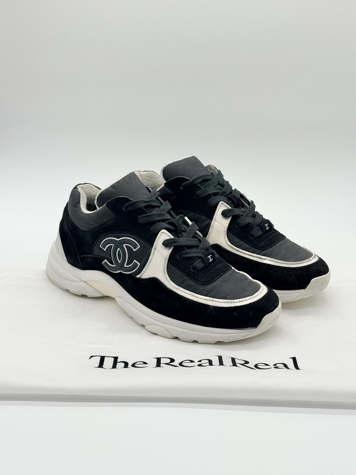 Chanel Size 8 - Chanel Sneaker Black White Size US 8 / EU 41 - 1 Thumbnail