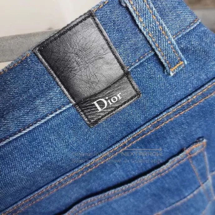 Dior christian dior women's embossed jeans. Size US 28 / EU 44 - 6 Thumbnail