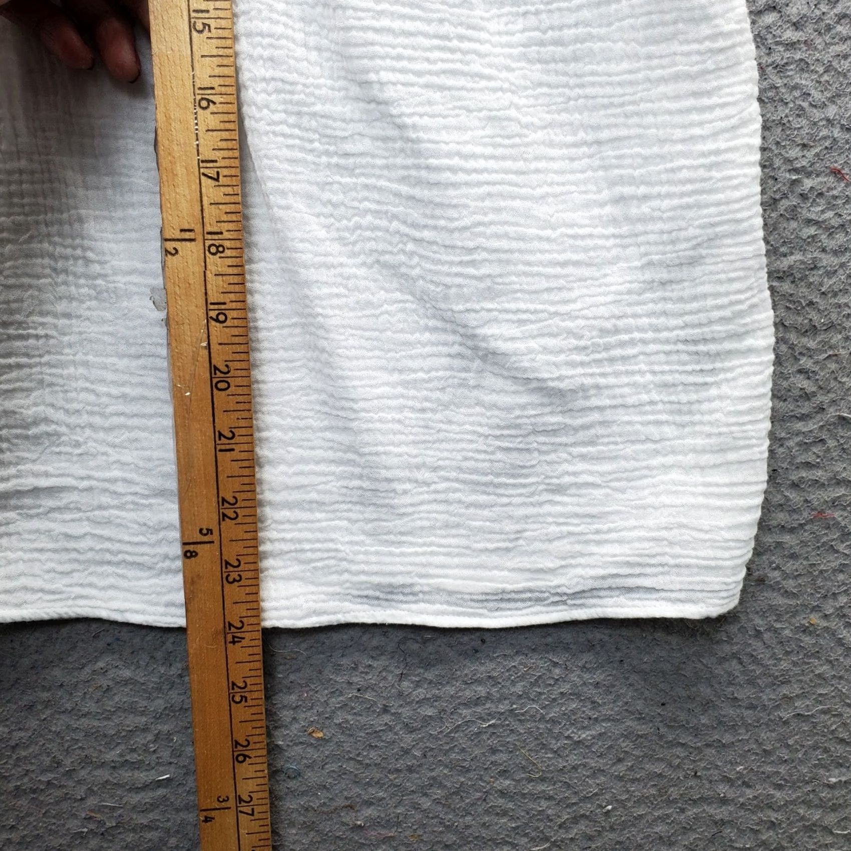 Calvin Klein Calvin Klein Blouse Top Womens L White Puckered Texture Short Sleeve Henley Size L / US 10 / IT 46 - 4 Thumbnail
