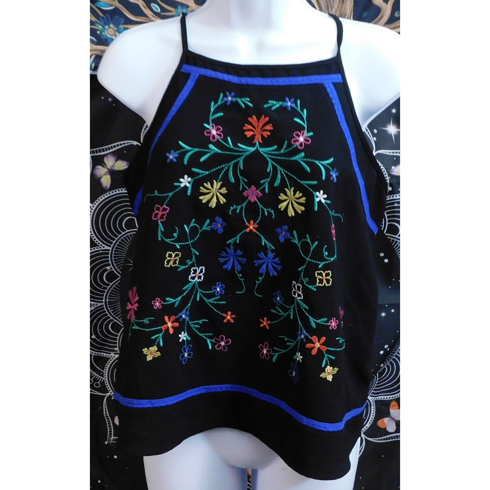 Other Xhilaration Floral Embroidered Sleeveless Top Size M / US 6-8 / IT 42-44 - 2 Thumbnail
