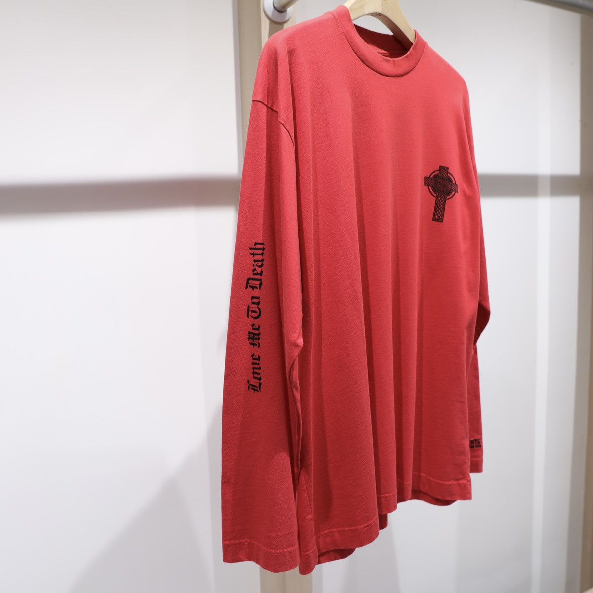 Vetements VETEMENTS 2018 Love Me To Death Cotton Long-Sleeve T-Shirt Size US S / EU 44-46 / 1 - 4 Thumbnail
