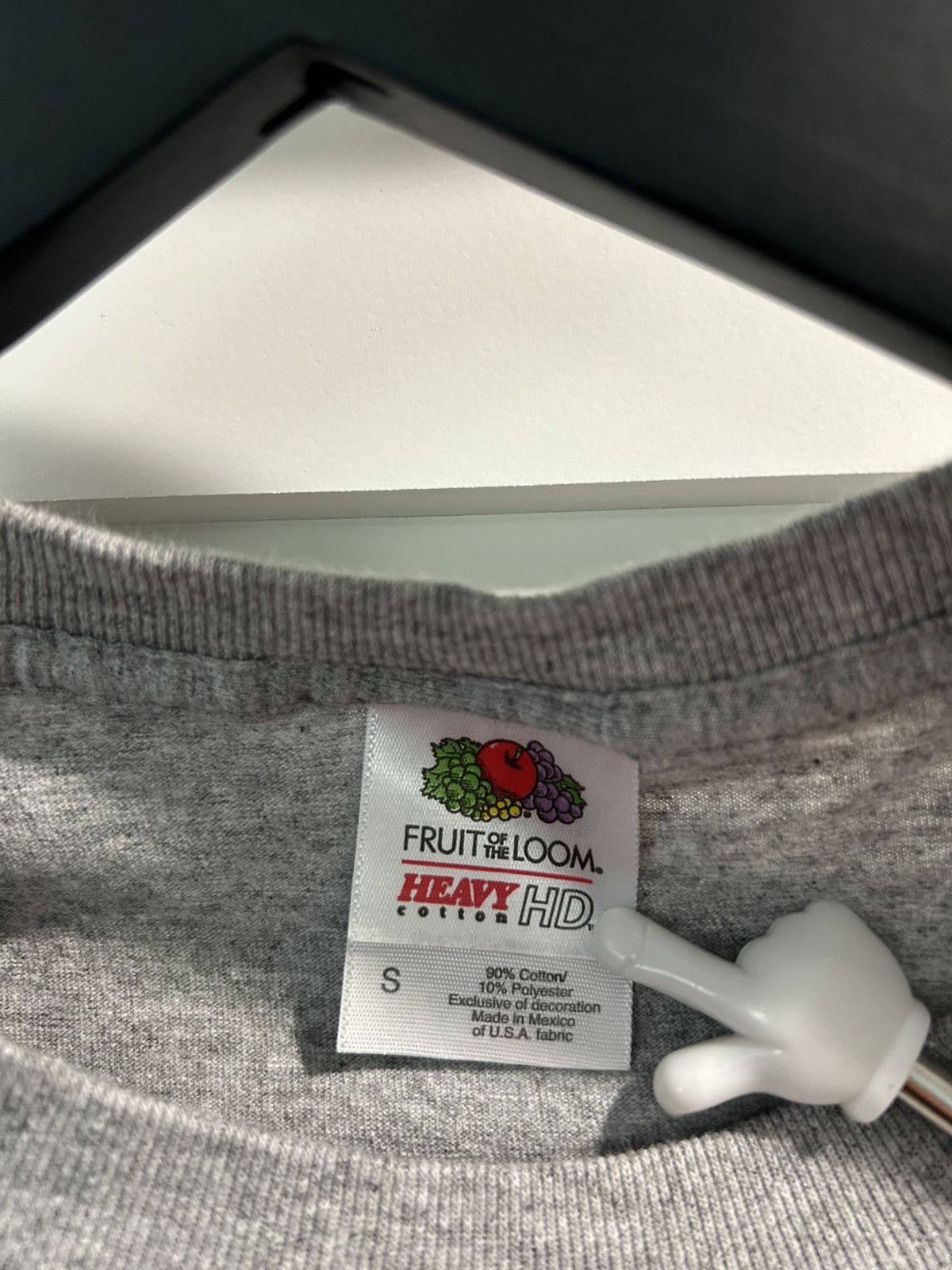 Fruit Of The Loom 00s Fruit of the Loom Funny T-Shirt Size US S / EU 44-46 / 1 - 3 Thumbnail