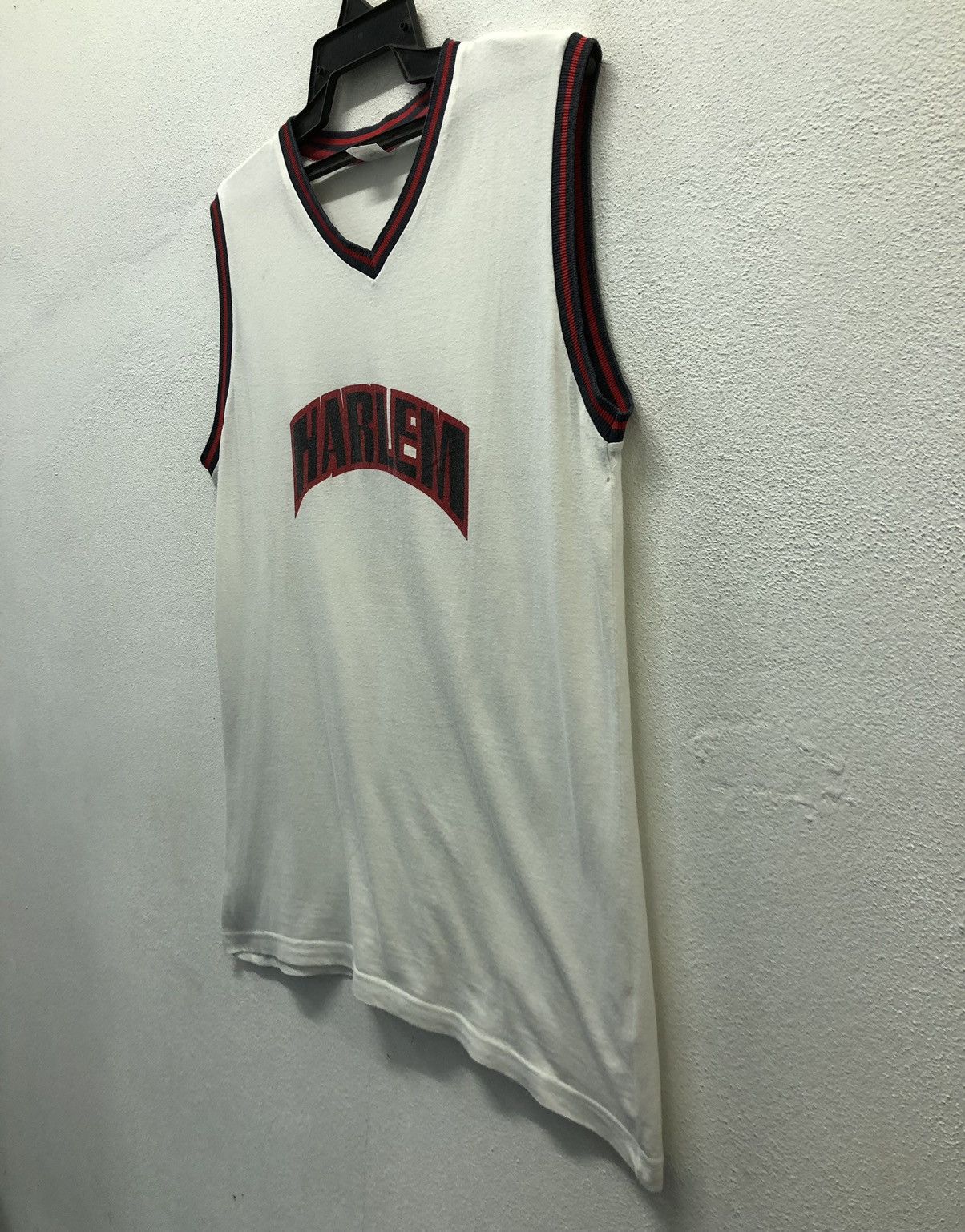 Vintage Vintage Angelo Munoui Harlem Tank-top Size US XL / EU 56 / 4 - 5 Thumbnail