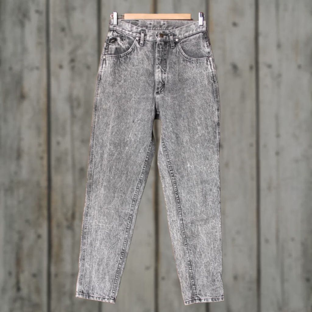 Lee VINTAGE LEE Jeans Women's 26x31 Black Acid Wash High Rise Tapered Leg Modern Classic Vintage Lee Size 26" / US 2 / IT 38 - 1 Thumbnail