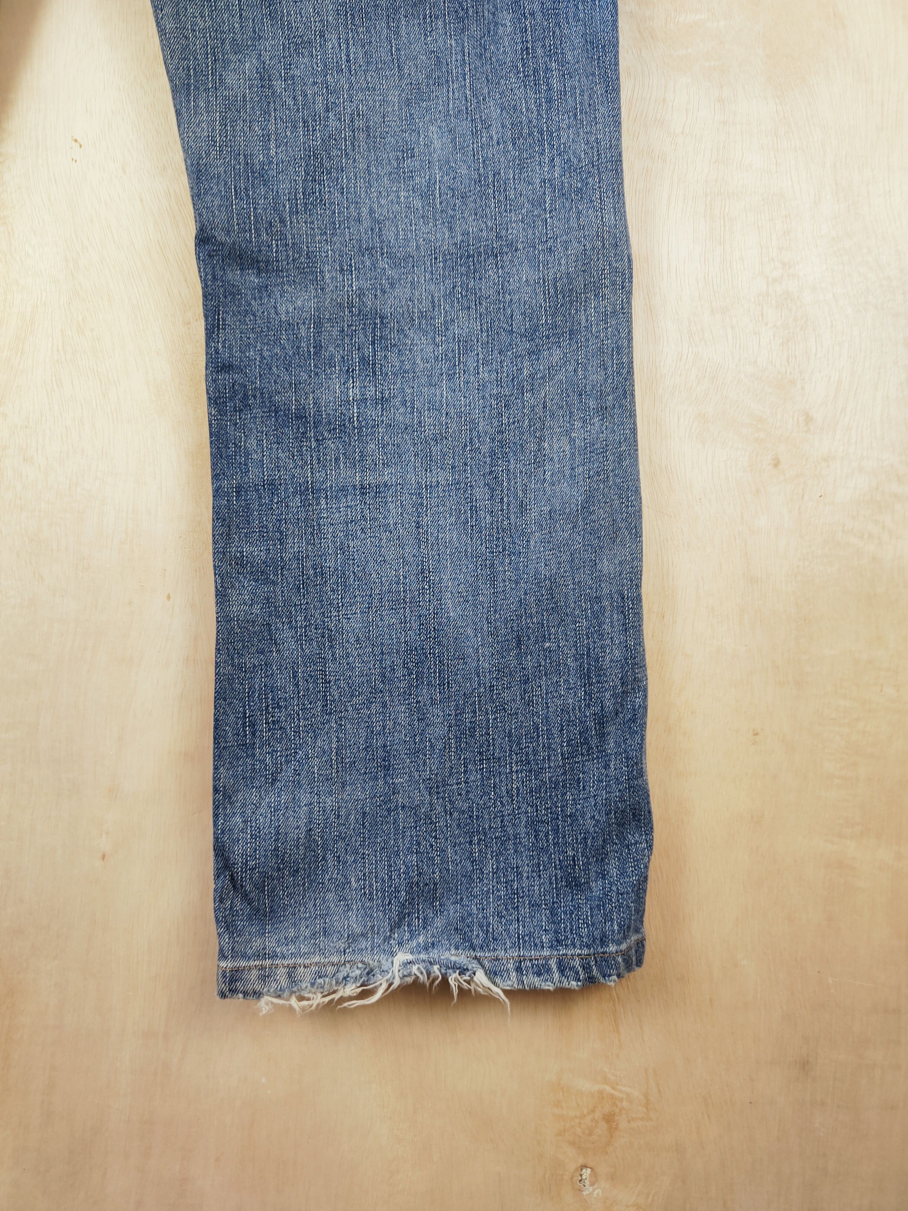 Japanese Brand Uniqlo Blue Distressed Ripped vintage denim Jeans #S2499 Size US 30 / EU 46 - 13 Thumbnail