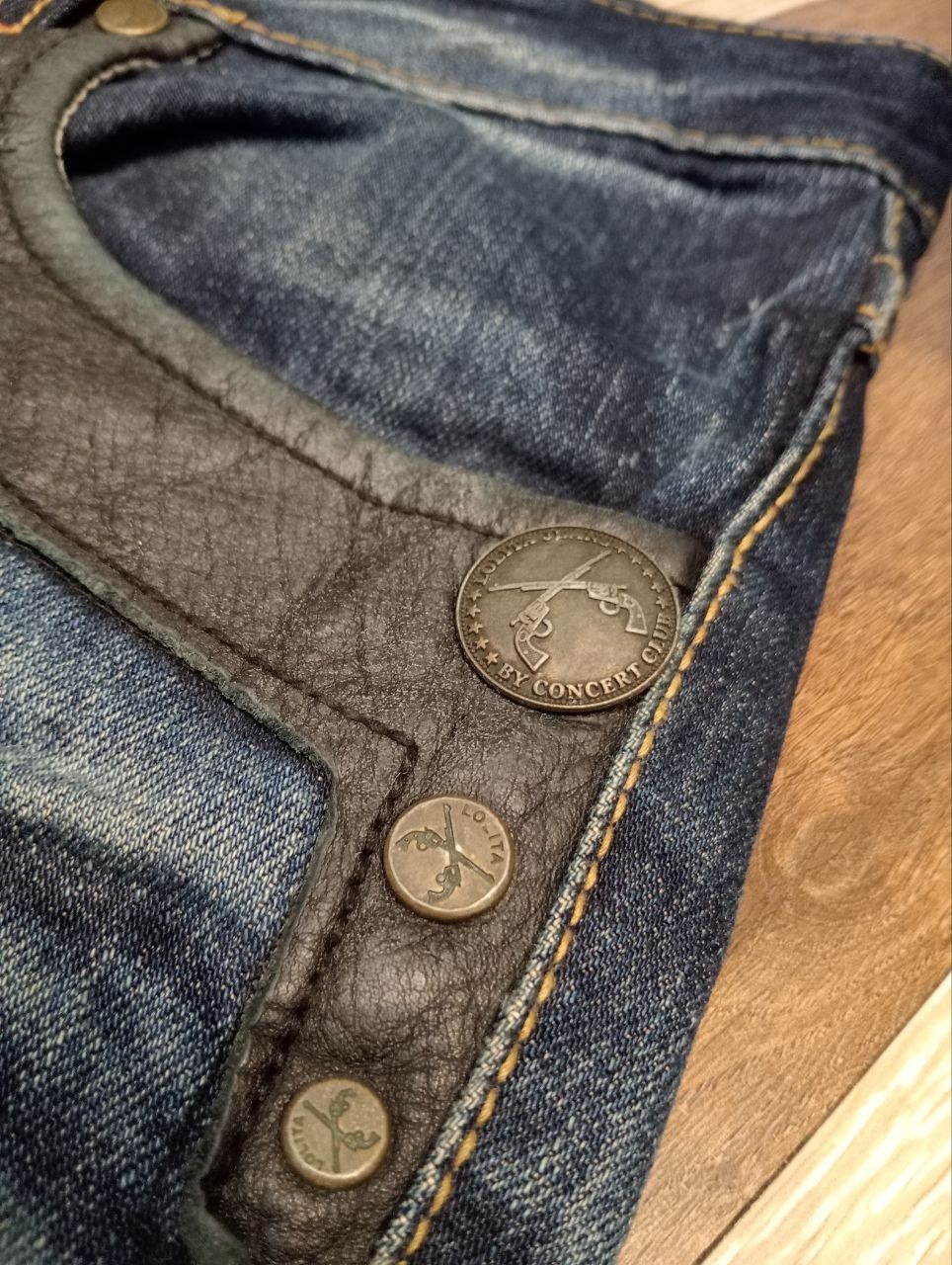 Japanese Brand LOLITA JEANS BLUE WASHED DENIM COTTON LEATHER POCKET PANTS Size US 28 / EU 44 - 6 Thumbnail
