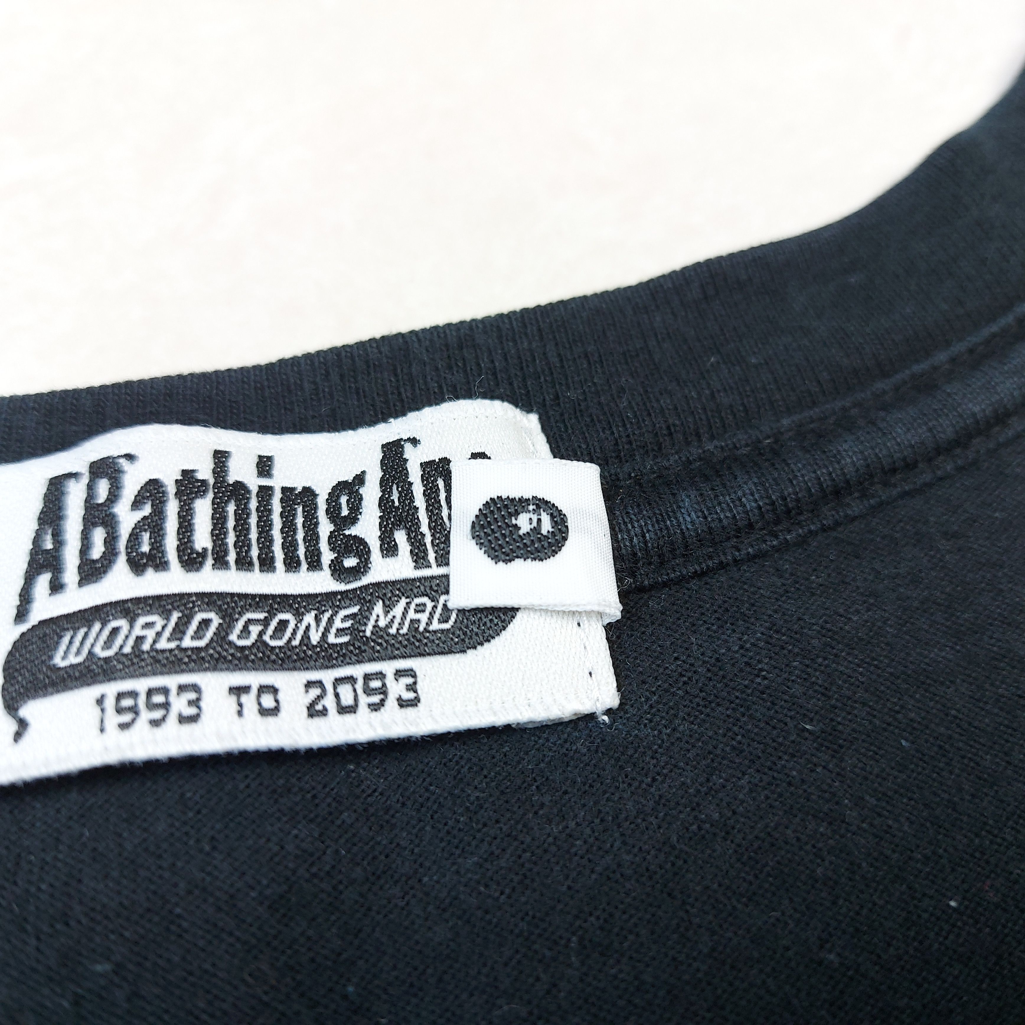 Bape Vintage Y2K Bape A Bathing Ape Pocket Double-Sided TEE Size US L / EU 52-54 / 3 - 12 Thumbnail