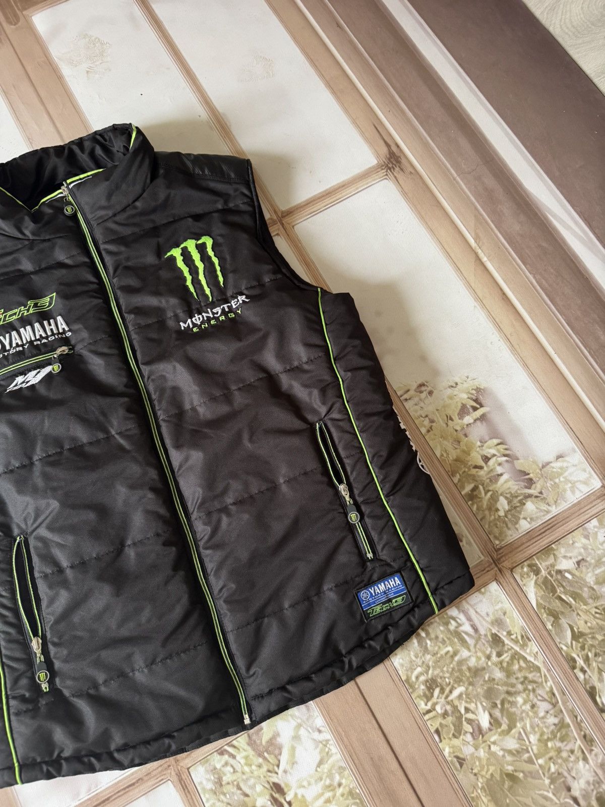 Yamaha Monster Energy x Yamaha Racing Vest – Tech3 Moto Style Size US XL / EU 56 / 4 - 4 Thumbnail