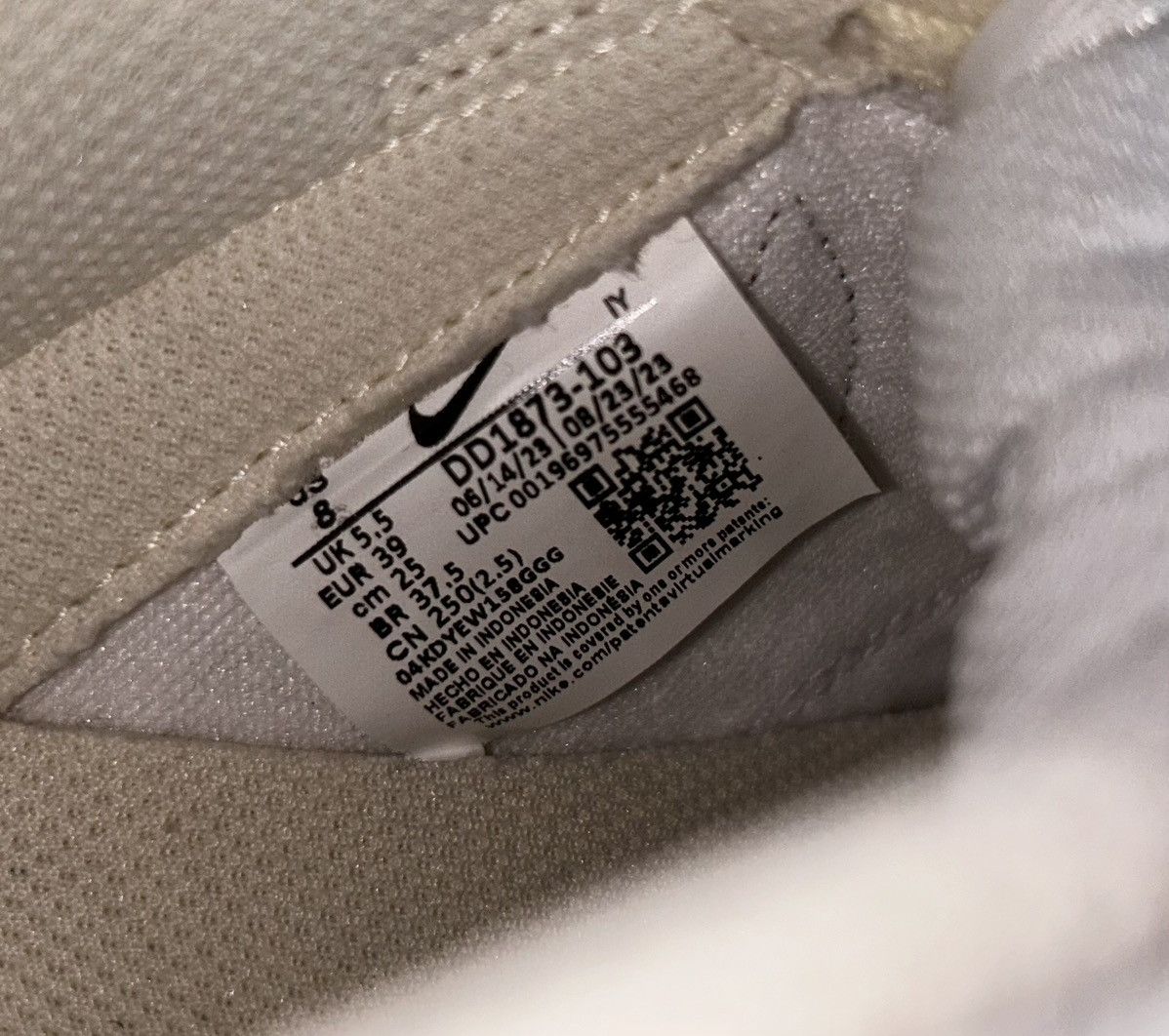 Nike Coconut Mauve Size US 8 / IT 38 - 9 Thumbnail