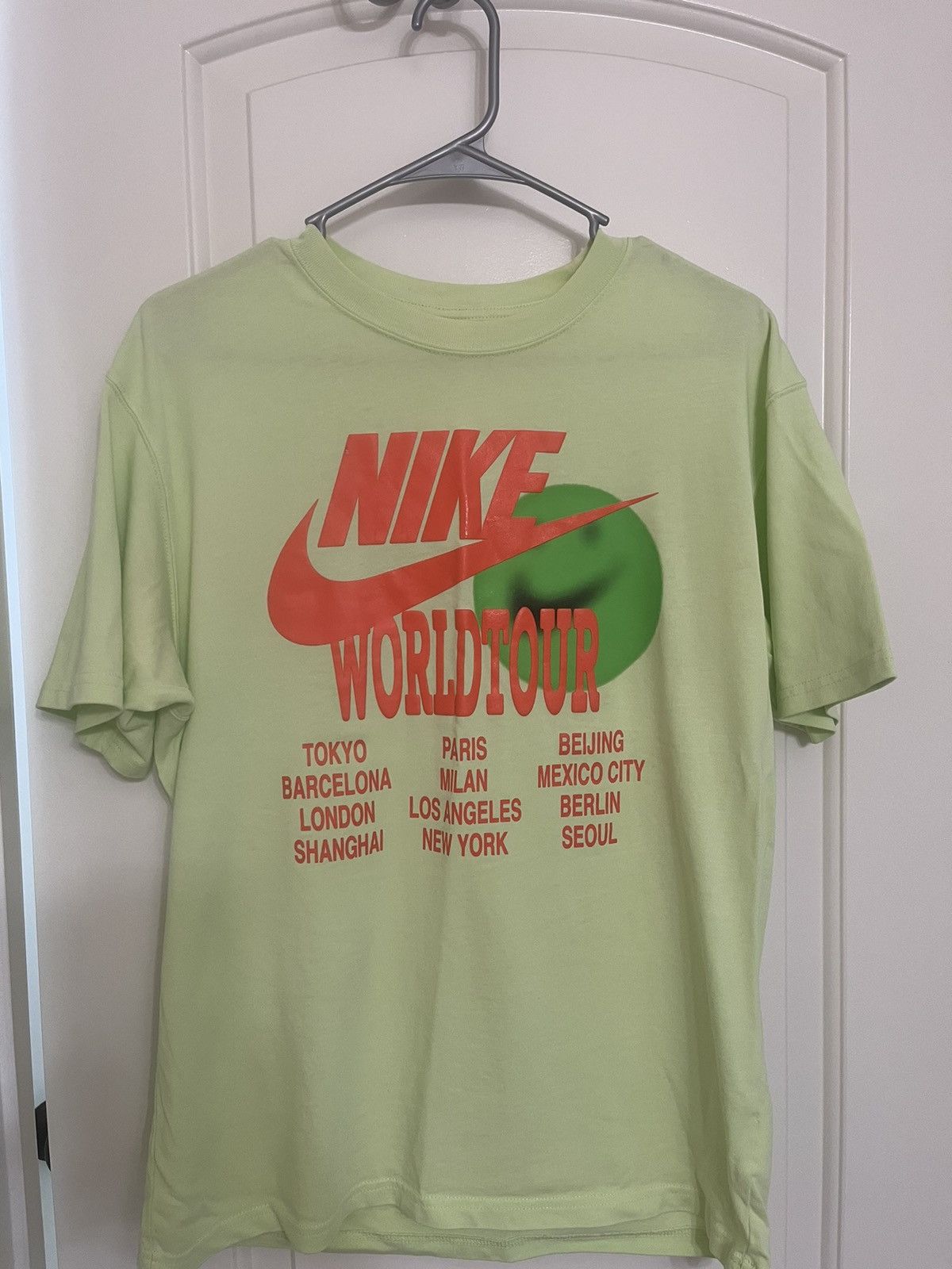 Nike Men’s Nike Worldtour Tee Size US S / EU 44-46 / 1 - 1 Thumbnail
