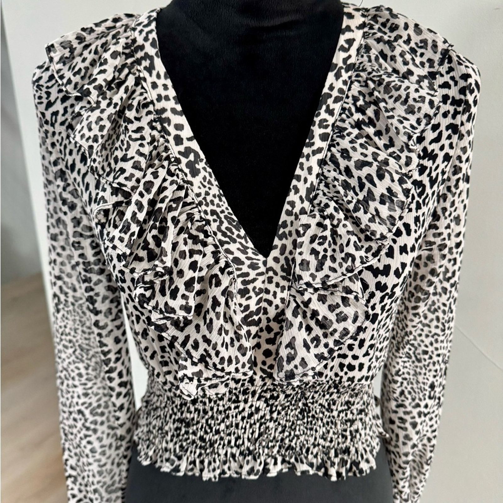 Zara Zara Black and White Animal Print Blouse size XS Size XS / US 0-2 / IT 36-38 - 6 Thumbnail