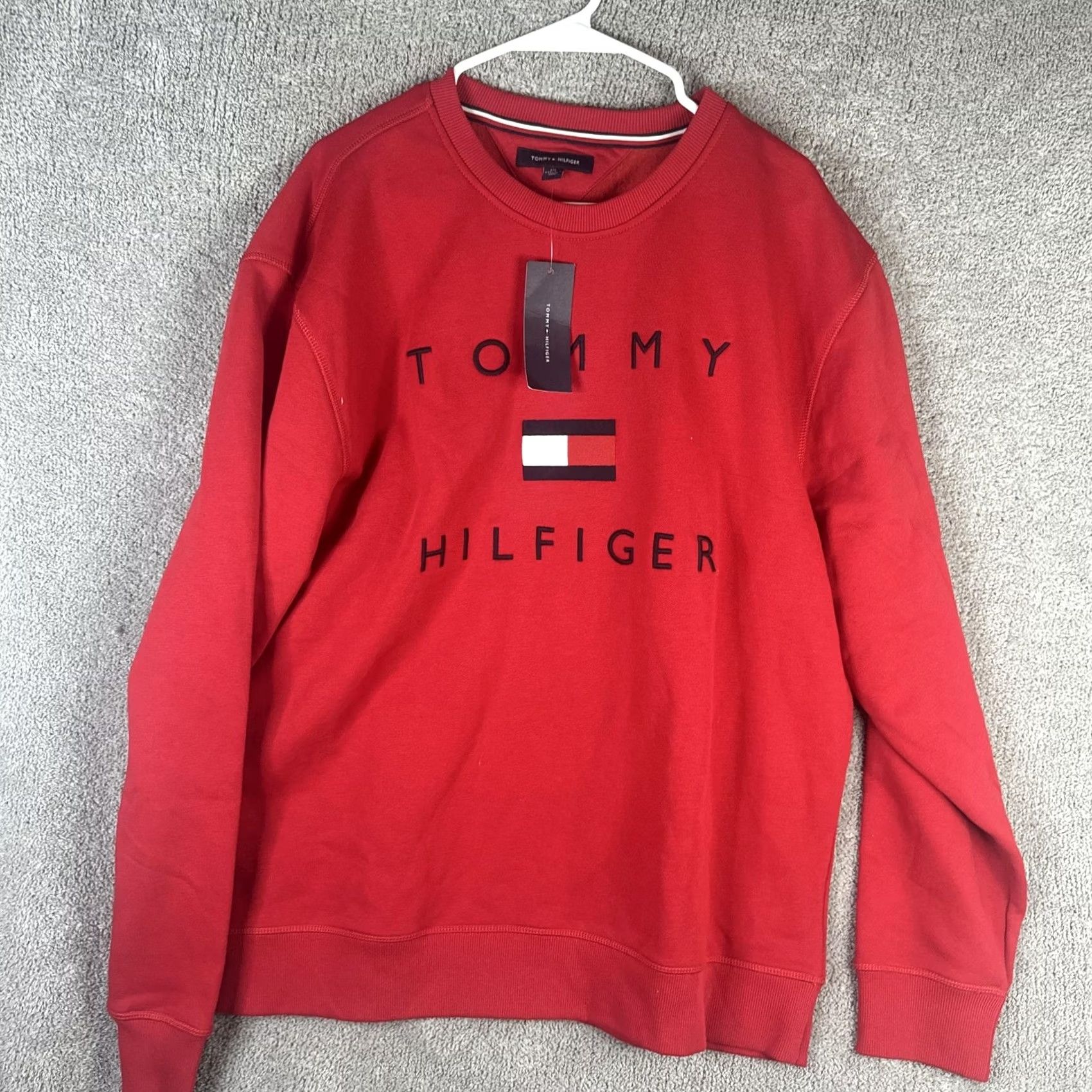 Tommy Hilfiger Tommy Hilfiger Mens Sweatshirt Crewneck 2XL Red Big Flag Logo Pullover Fleece Knit Regular Size US XXL / EU 58 / 5 - 6 Thumbnail