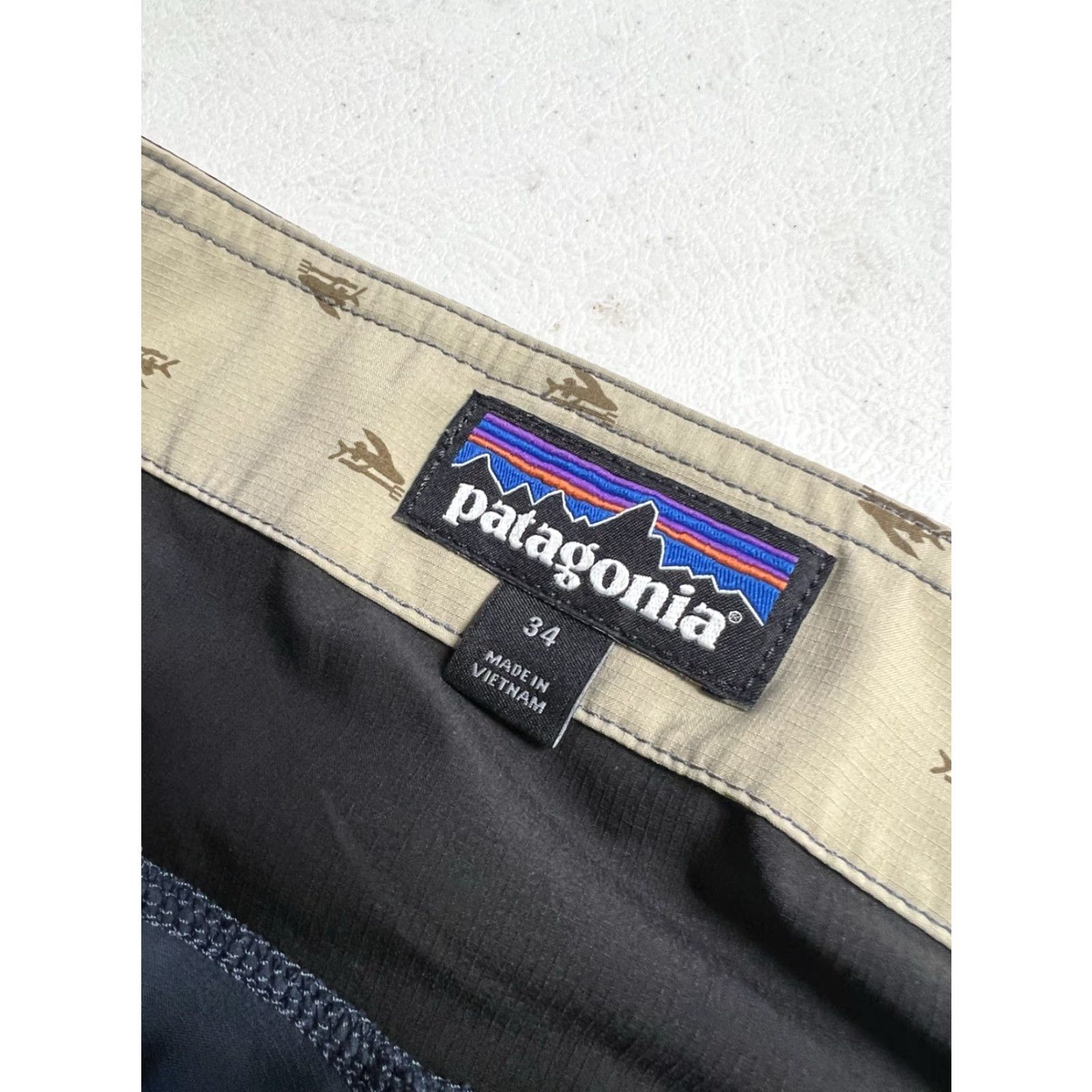 Patagonia Patagonia Boardshorts Mens 34 Blue Beach Swim Trunks Summer Trunks Beach Outdoor Surfing Mens Size US 34 / EU 50 - 4 Thumbnail