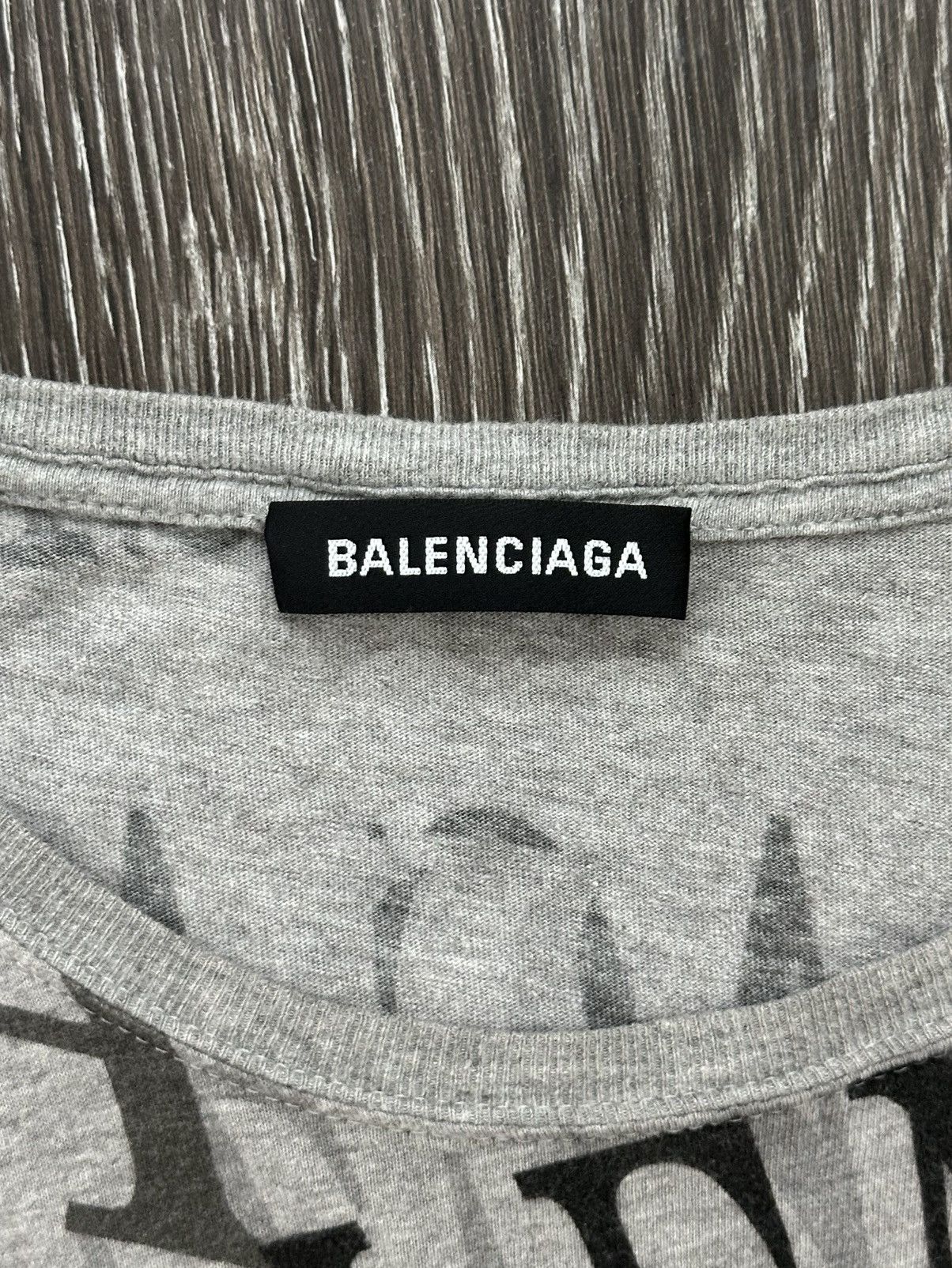 Balenciaga AOP All Over Print Logo Tee Size US L / EU 52-54 / 3 - 5 Thumbnail