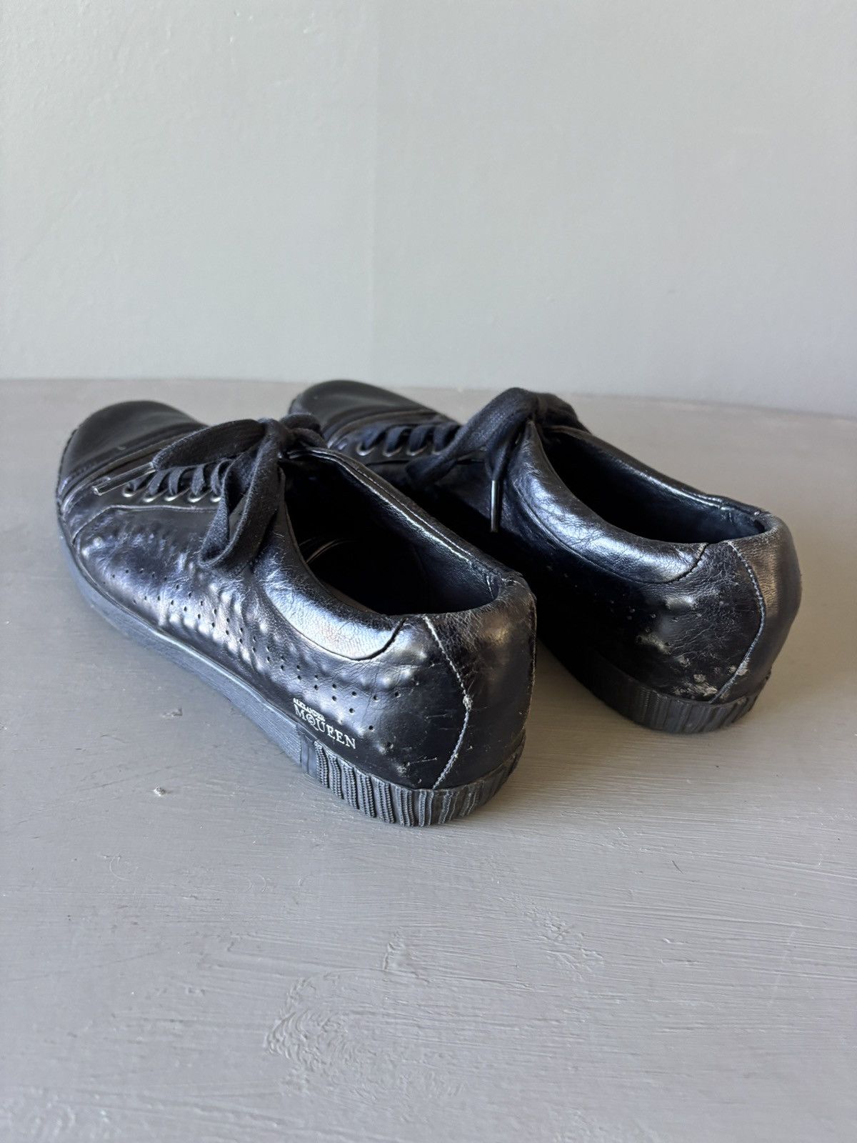 Alexander McQueen × Puma Alexander McQueen x Puma Scarred Street Sneakers 7.5 Black Size US 7.5 / EU 40-41 - 8 Thumbnail