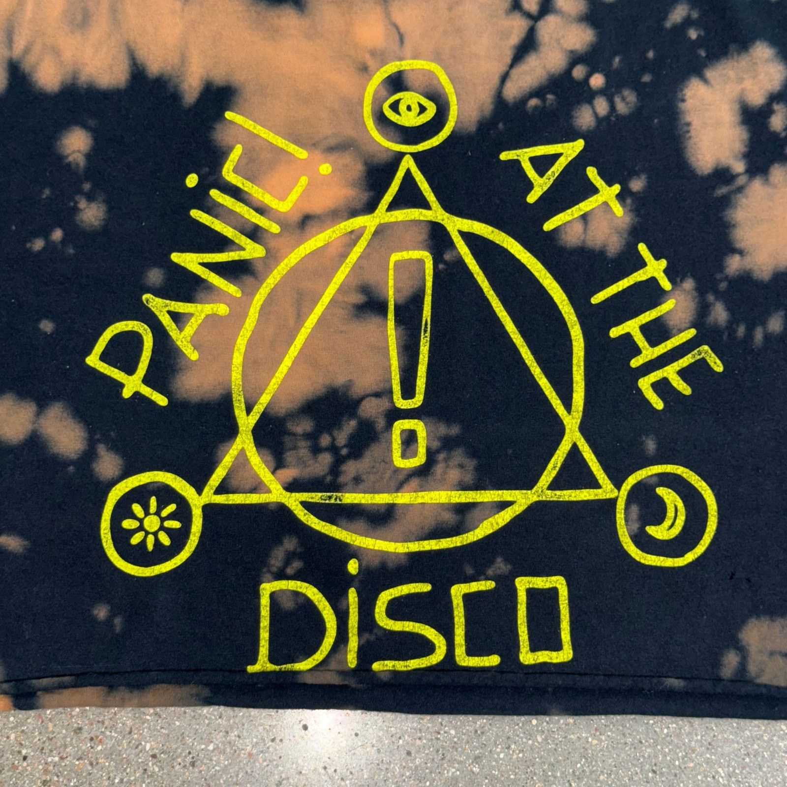 Fruit Of The Loom Panic! At The Disco Women's M Cropped Tie Dye Band Tee Size M / US 6-8 / IT 42-44 - 3 Thumbnail