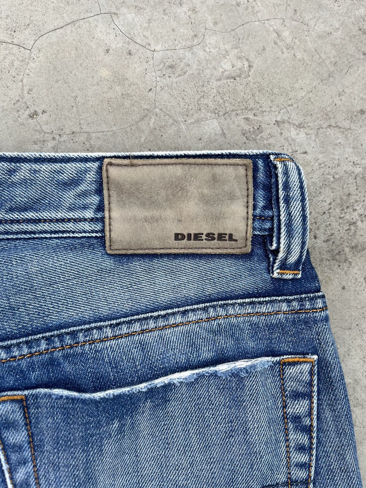 Diesel × Japanese Brand RARE DIESEL TWO BUTTON JEANS Size US 34 / EU 50 - 3 Thumbnail