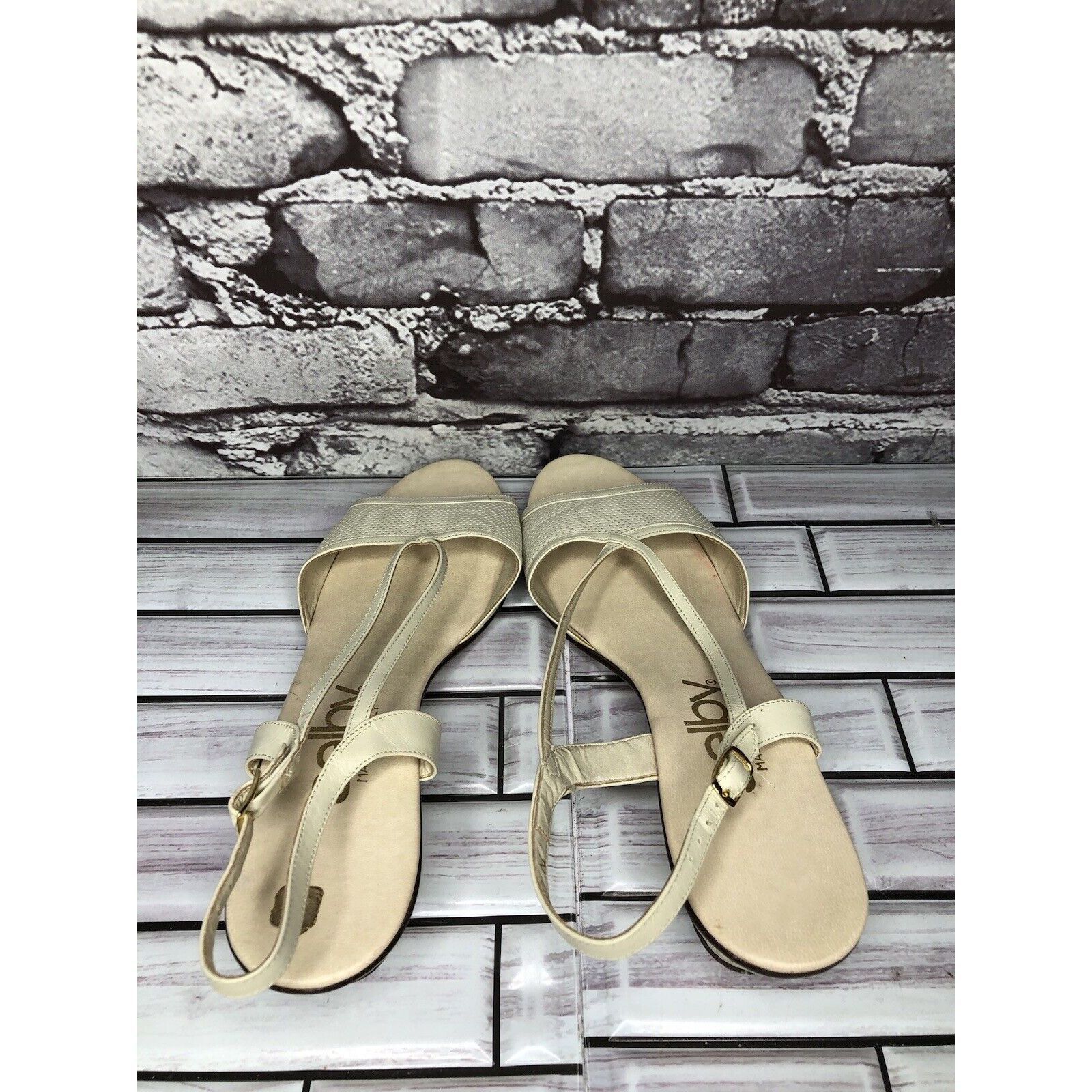 Other Selby Ivory Leather Perforated Peep Toe Heel Strap Sandals W Size US 8.5 / IT 38.5 - 5 Thumbnail