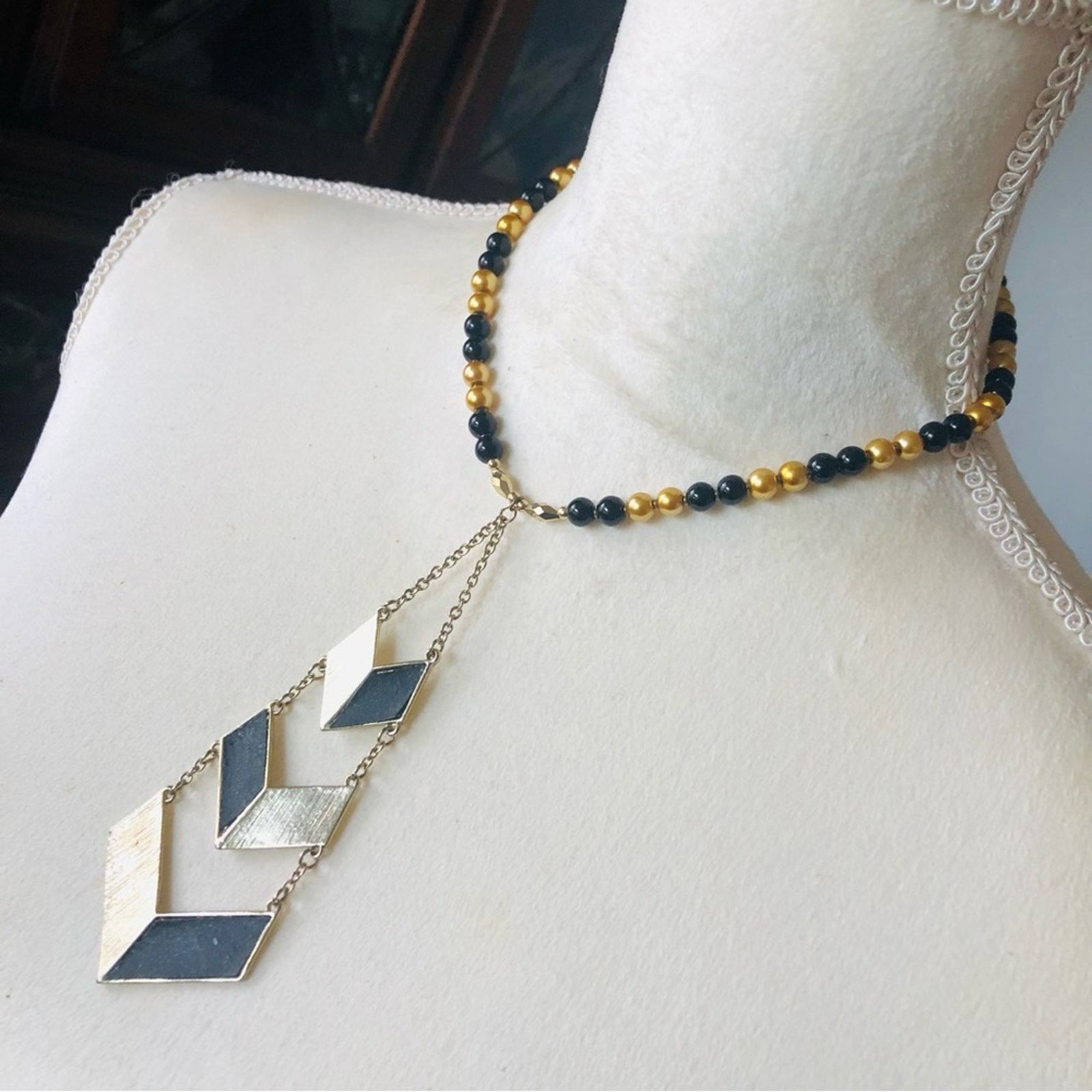 Handmade Handcrafted repurpose black and gold tie Pearl necklace Size ONE SIZE - 4 Thumbnail