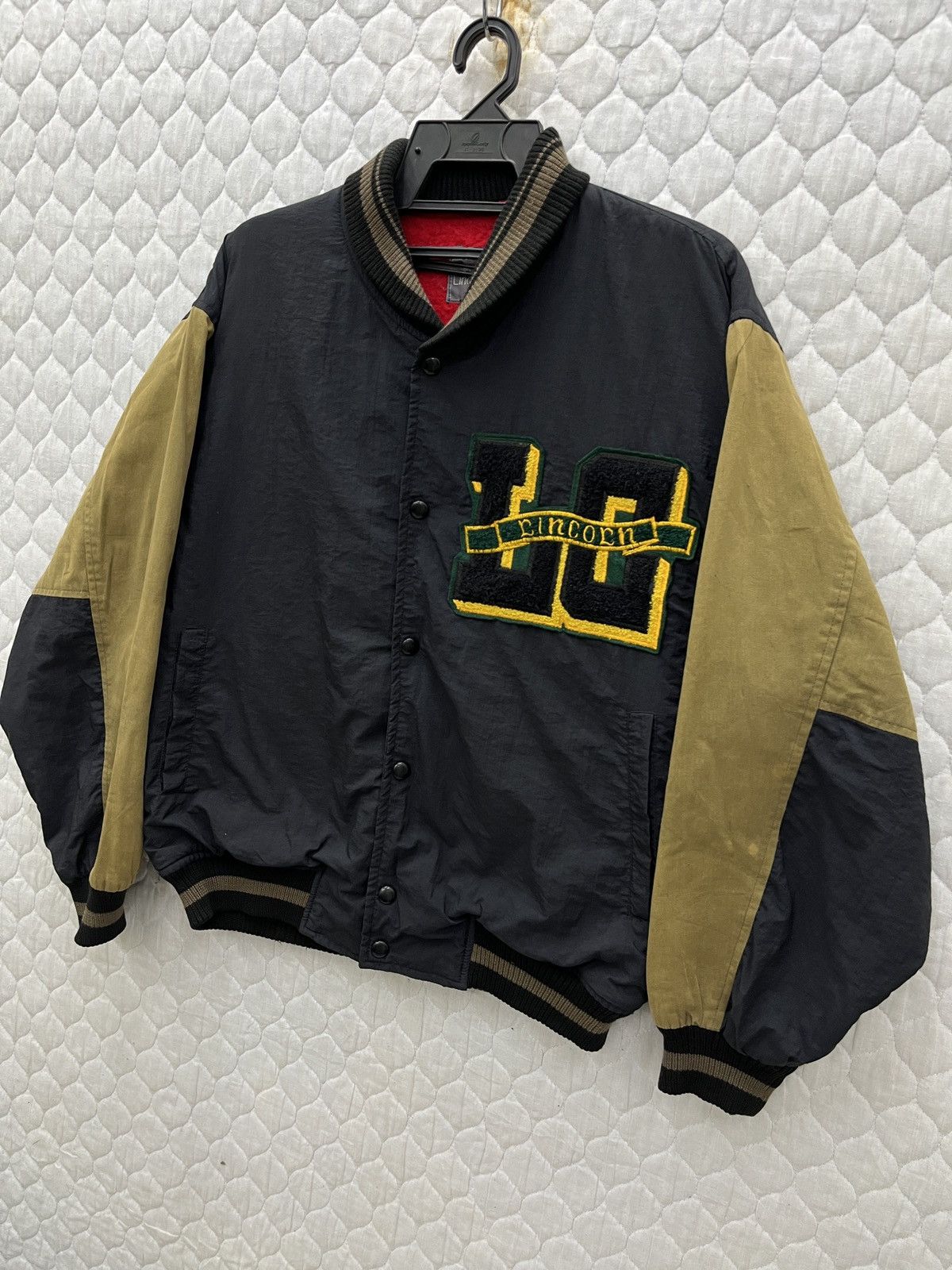 Hypebeast × Vintage 🔥🔥🔥STEALS LINCOLN NO SIDE SPELL OUT VARSITY JACKET Size US M / EU 48-50 / 2 - 5 Thumbnail