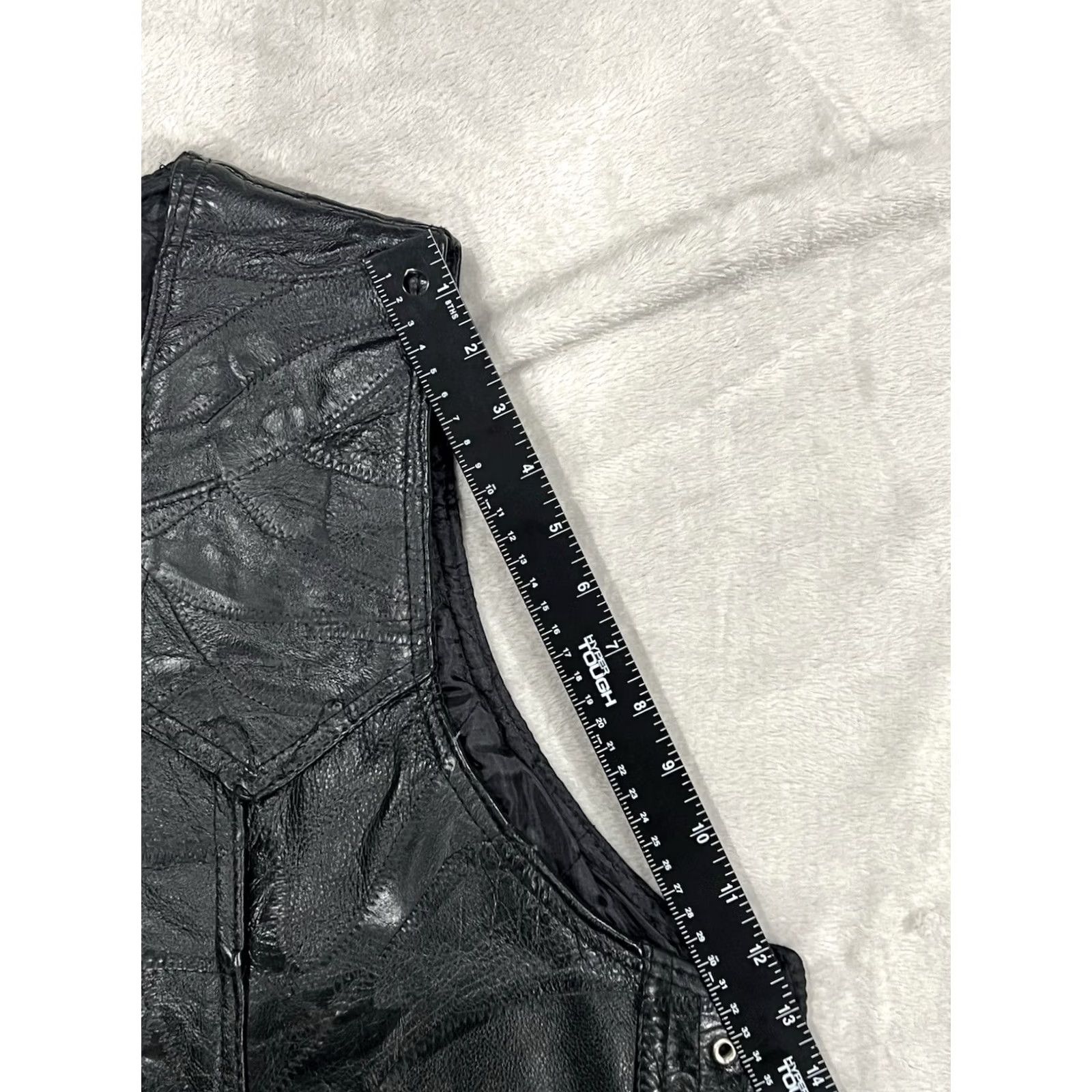 Palace VINTAGE Navarre Leather Vest Men Black Buffalo Leather Italian-Missing a Lace 3XL Vest Leather Black 3XL Navarre Mens Size US XXL / EU 58 / 5 - 3 Thumbnail