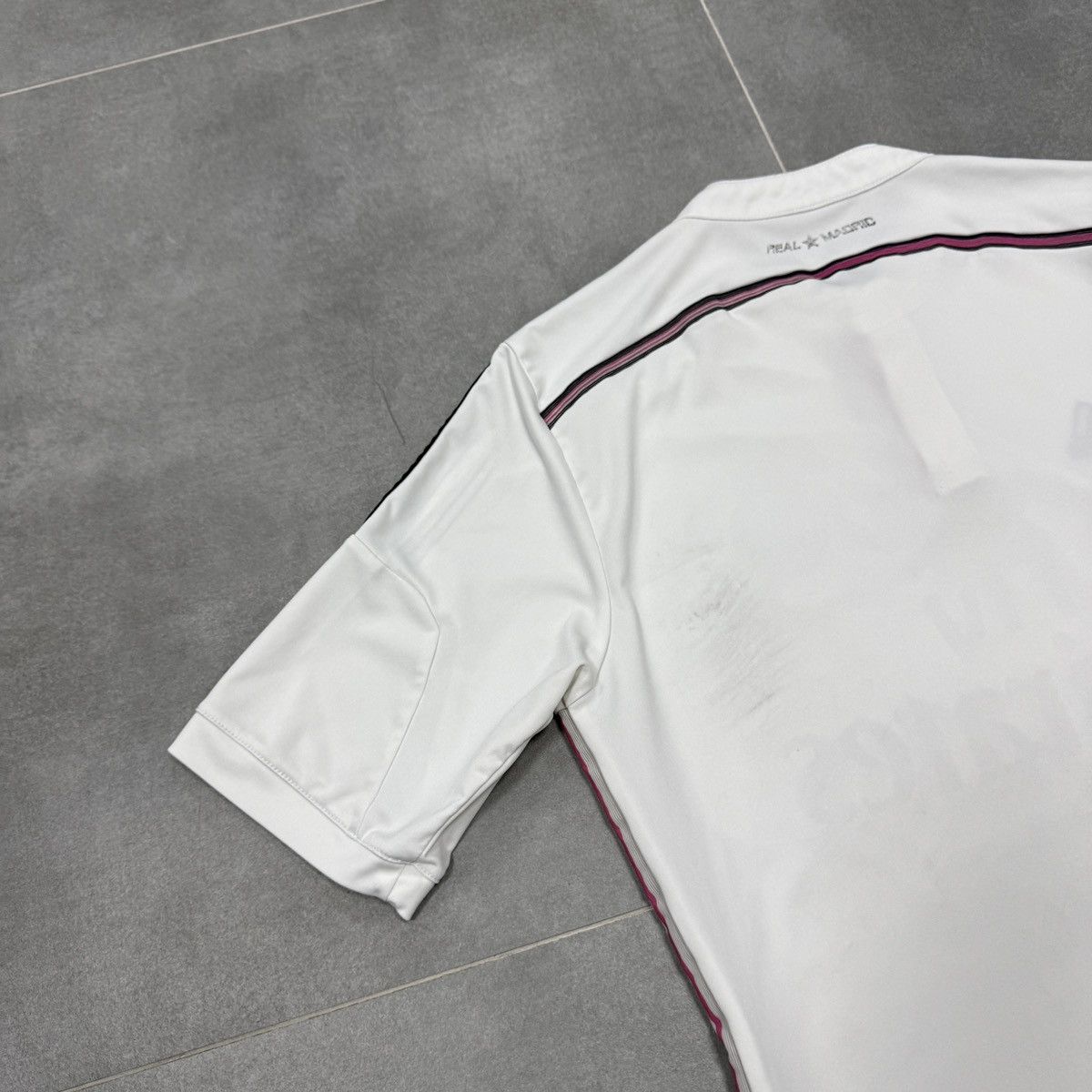 Adidas Adidas Real Madrid CF 2014/2015 Home Soccer Jersey Shirt Size US S / EU 44-46 / 1 - 19 Thumbnail