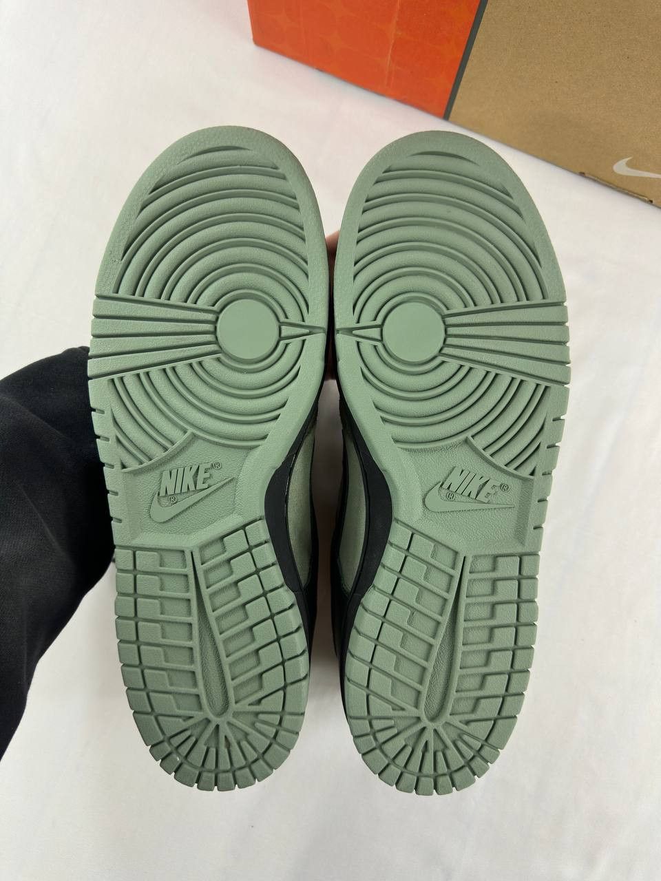 Nike Nike Dunk Cl Low Green 2006 304714-301 Men's Size 13 Size US 13 / EU 46 - 7 Thumbnail