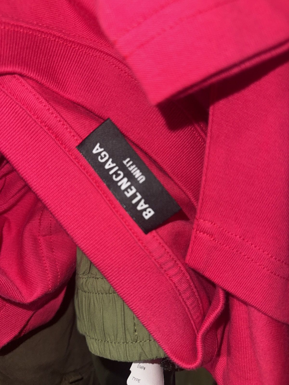 Balenciaga Raspberry and White Boxy T-shirt Size US XL / EU 56 / 4 - 4 Thumbnail