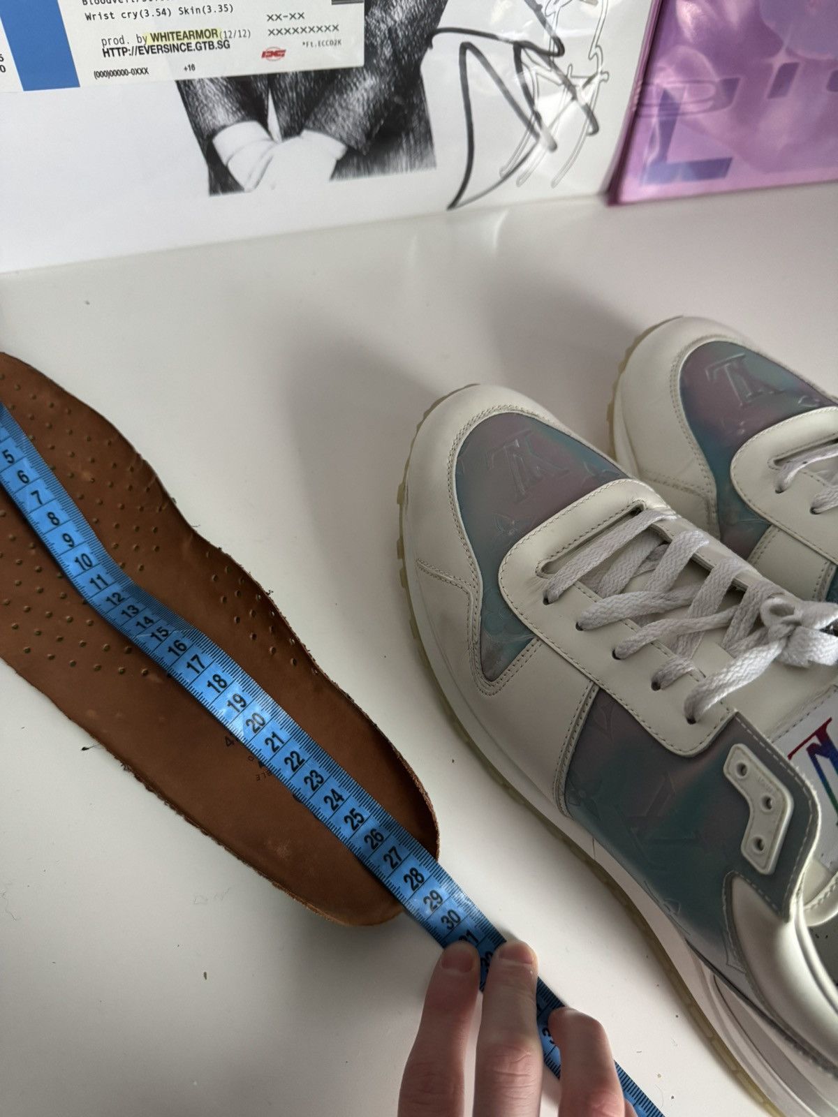 Louis Vuitton Louis Vuitton Run Away Sneakers Iridescent Monogram Luxury Size US 8 / EU 41 - 15 Thumbnail