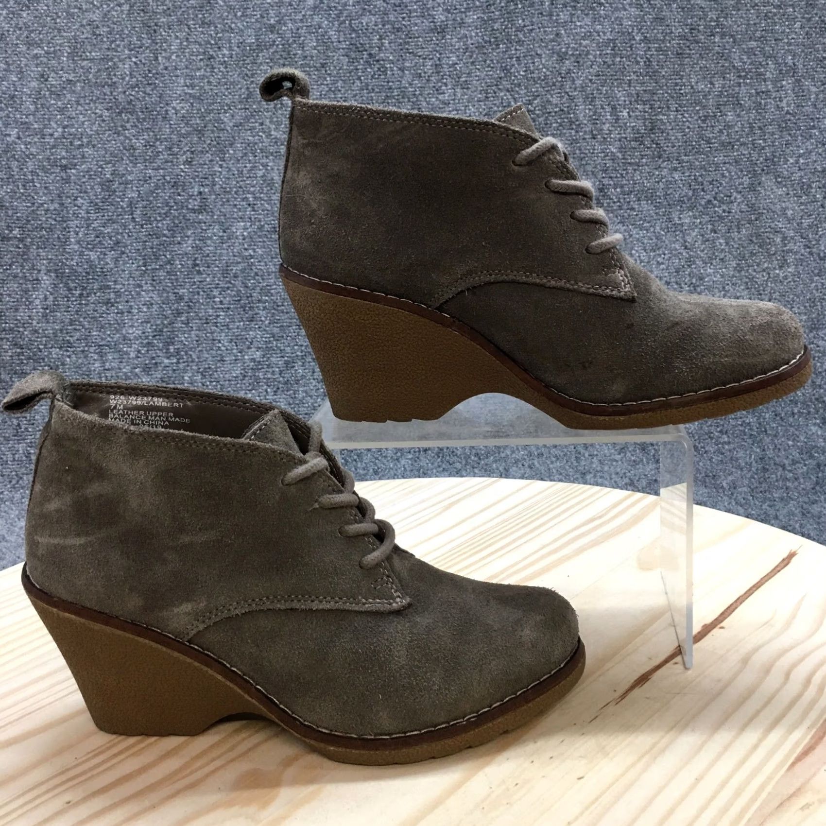 Vintage White Mountain Ankle Boot Womens 7M Gray Lambert Lace Up Wedge Heel Casual Suede Size US 7 / IT 37 - 2 Thumbnail
