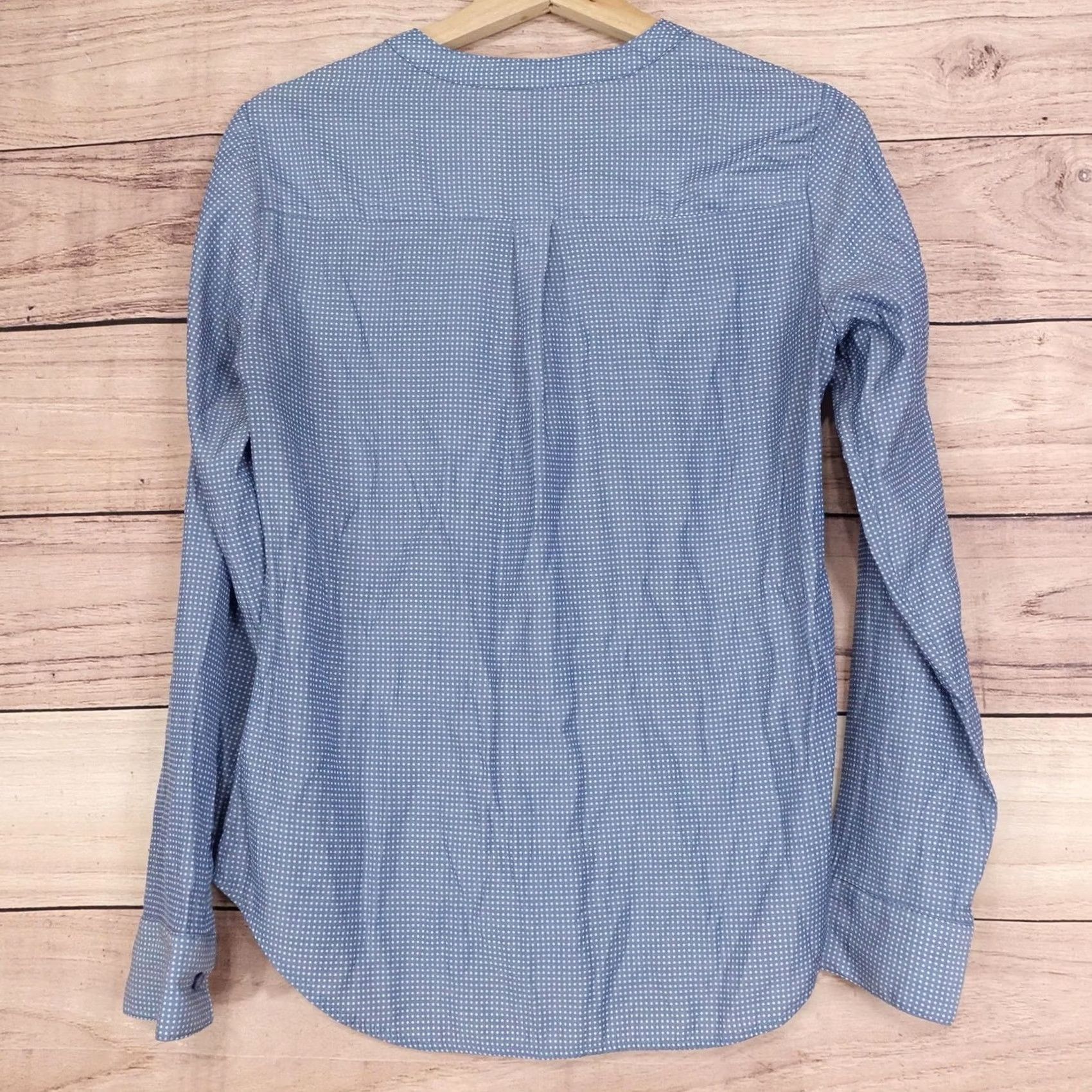 Express Express Blouse Womens XS Blue Polka Dot V-Neck Roll Tab Sleeve Lightweight Top Size XS / US 0-2 / IT 36-38 - 3 Thumbnail
