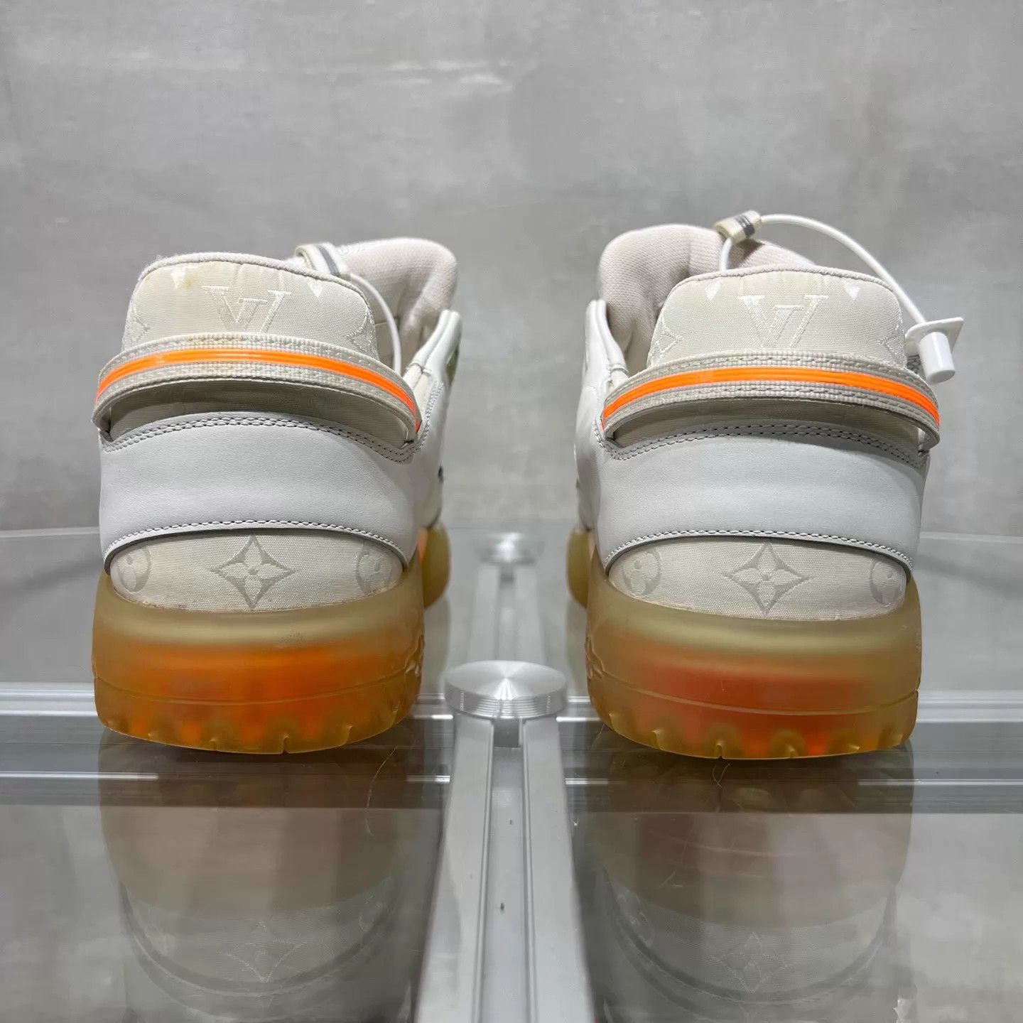 Louis Vuitton LV View White & Orange Sneakers UK6.5/40.5 YH26913 Size US 7.5 / EU 40-41 - 6 Thumbnail