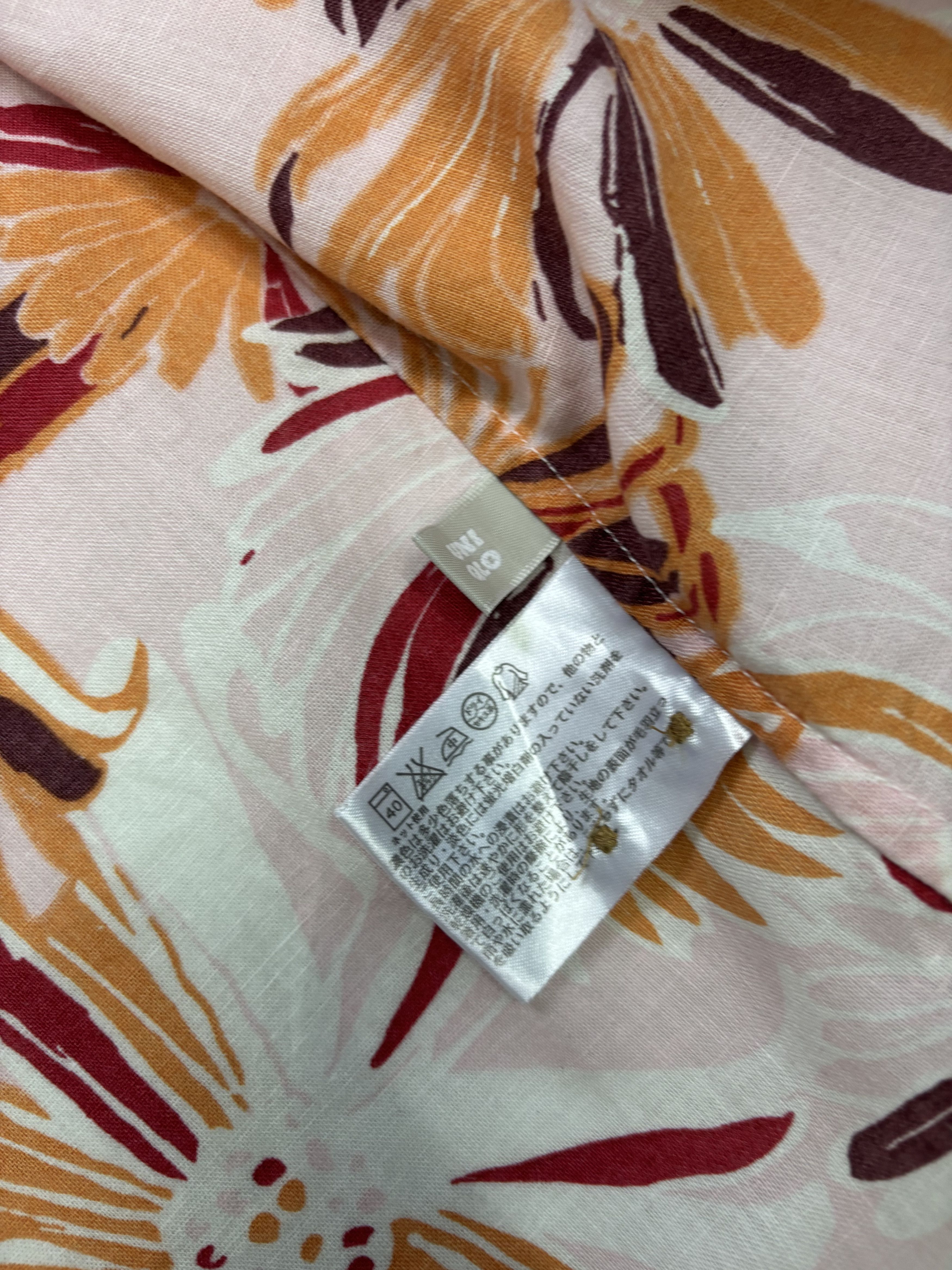 Undercover × Uniqlo 🔥UNIQLO HAWAIIAN BUTTON UP SHIRT RARE DESIGN Size US L / EU 52-54 / 3 - 14 Thumbnail