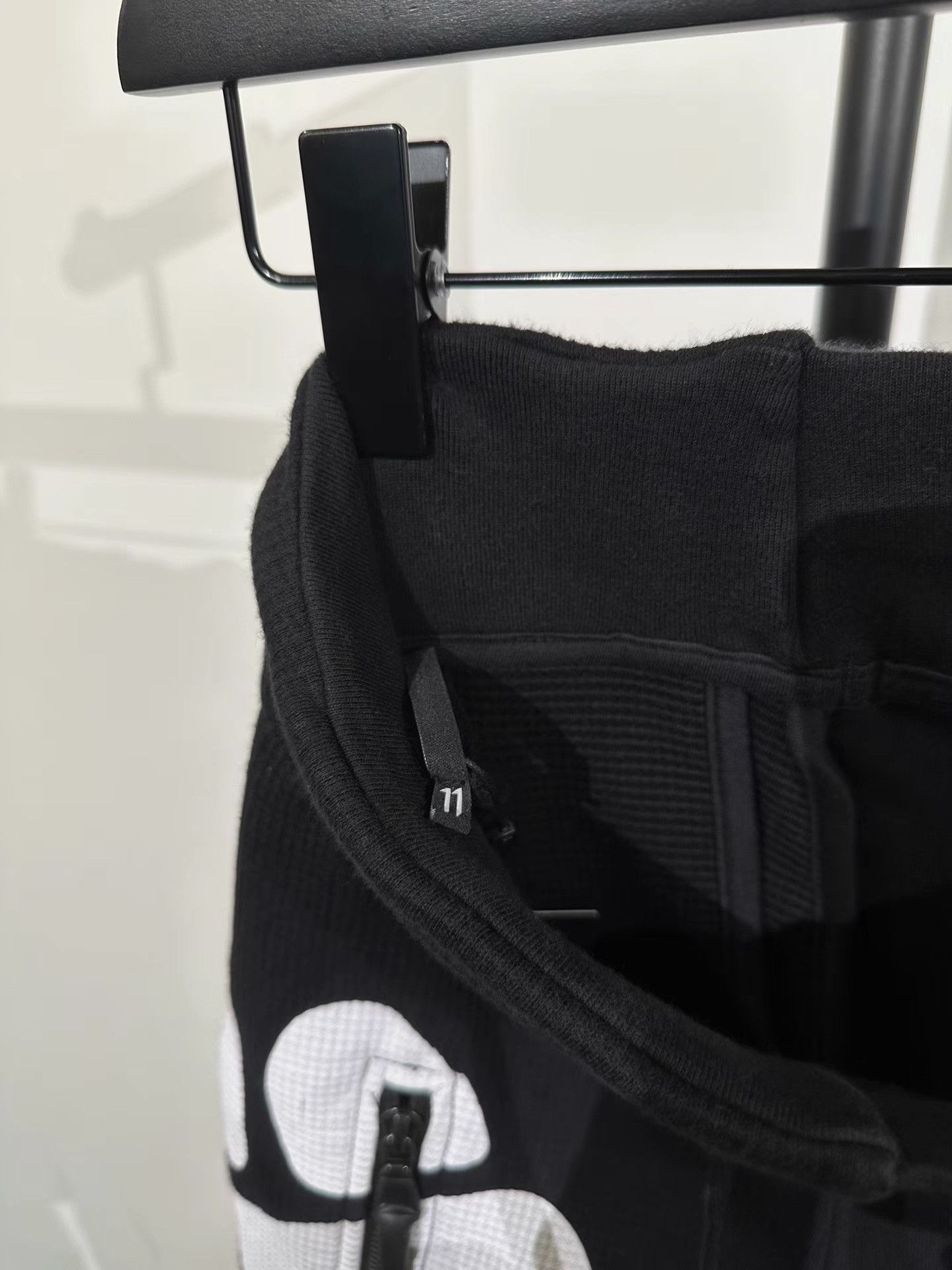 11 By Boris Bidjan Saberi 11by BBS Print Elastic Cuff Sweatpants K35 Size US 31 - 7 Thumbnail
