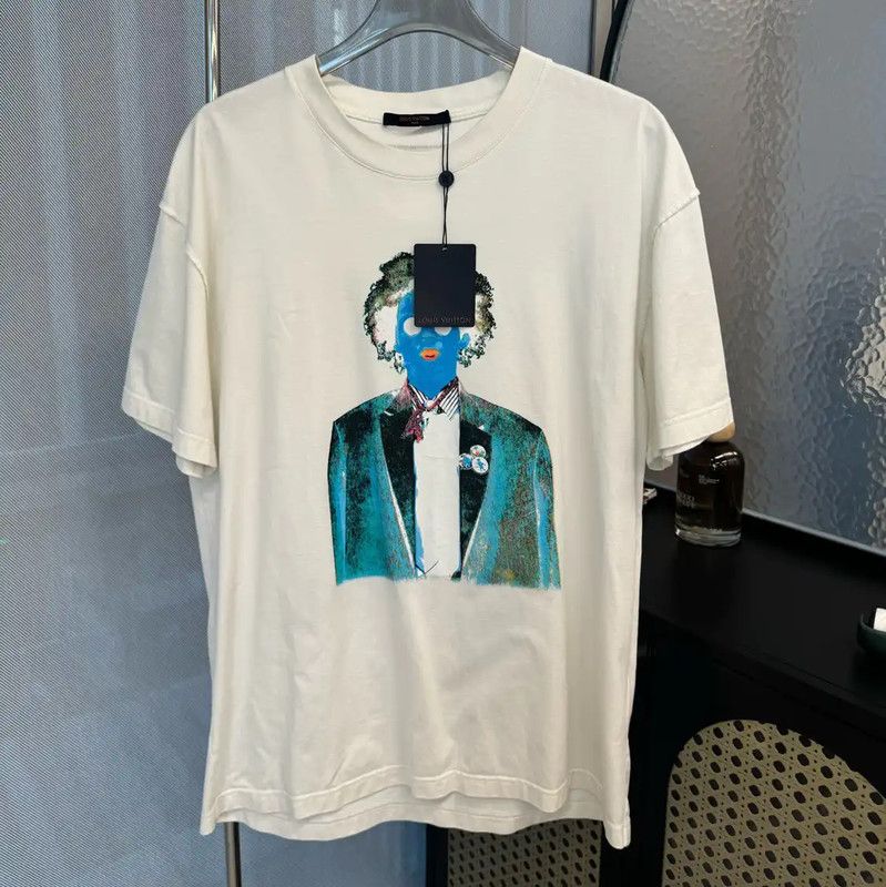Louis Vuitton Louis Vuitton Men's XL White Graphic T-Shirt 0089 Size US XL / EU 56 / 4 - 1 Thumbnail