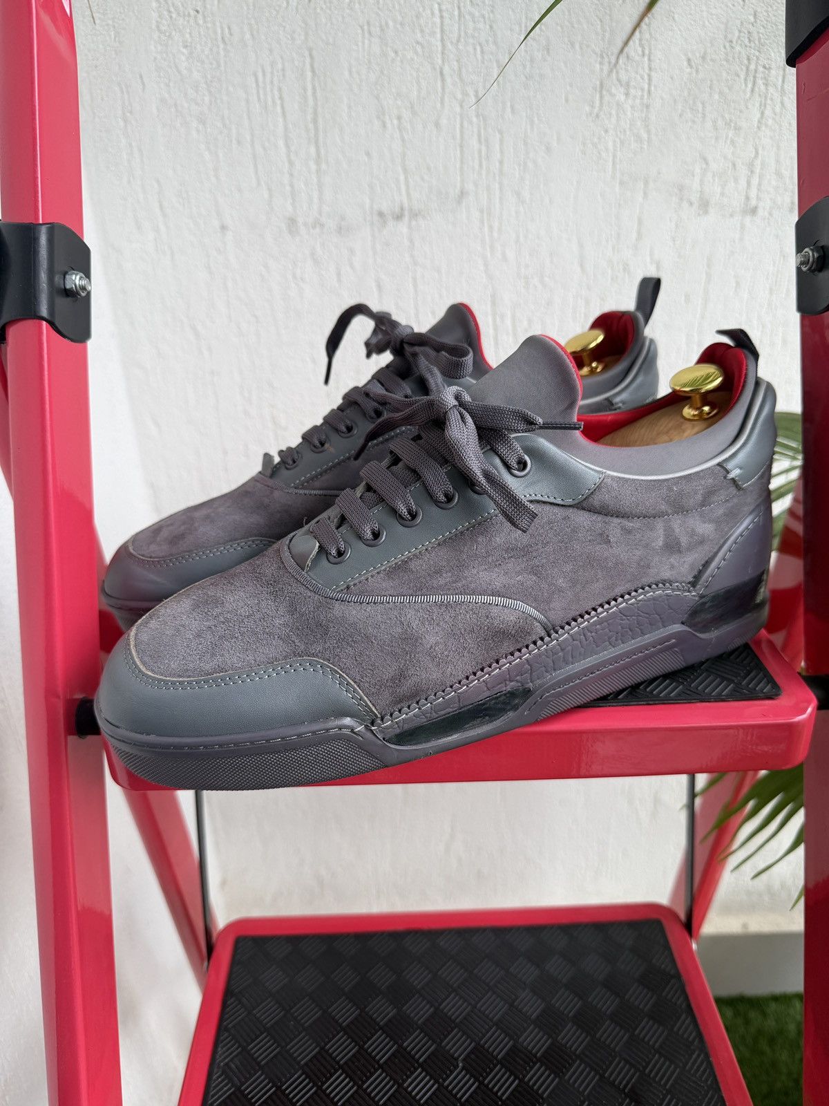 Christian Louboutin Aurelien suede trainers Size US 11 / EU 44 - 3 Thumbnail