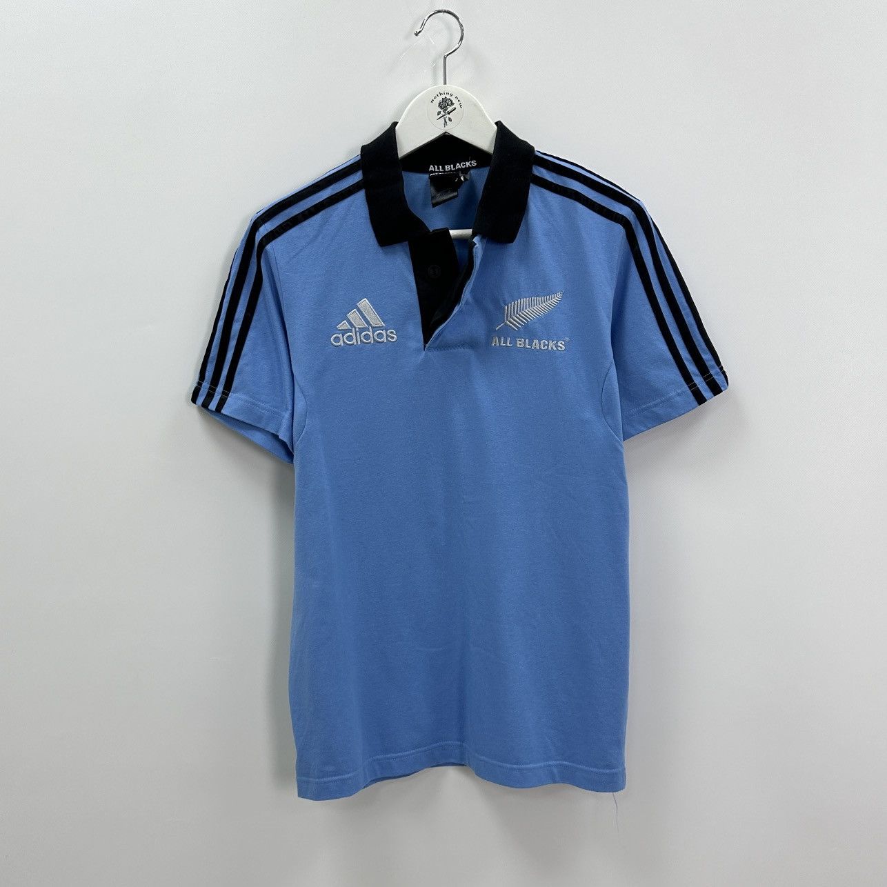 Vintage Vintage 00s All Black Adidas embroidered blue polo y2k og Size US M / EU 48-50 / 2 - 1 Thumbnail